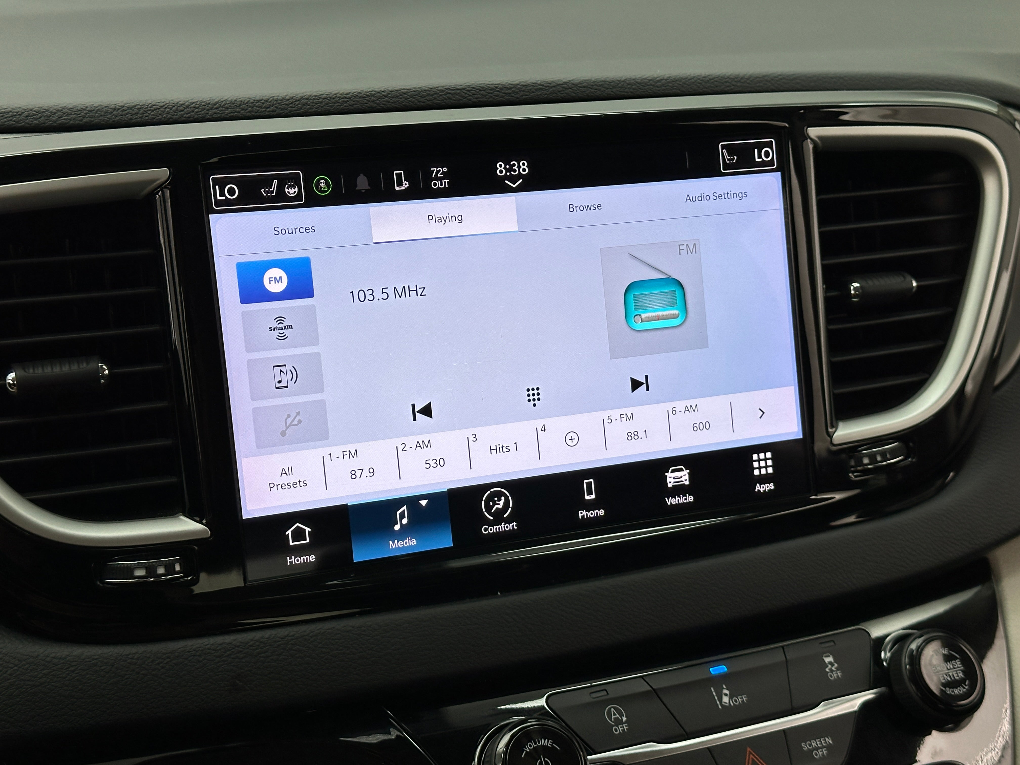 2022 Chrysler Pacifica Touring L 3