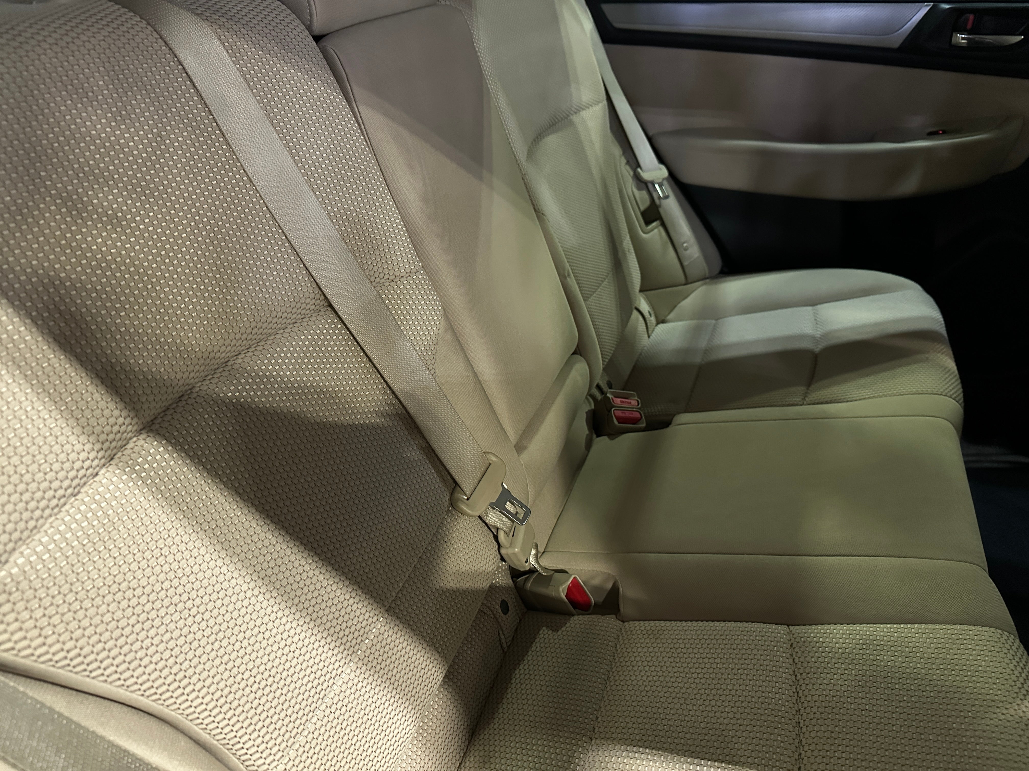2017 Subaru Outback Premium 6