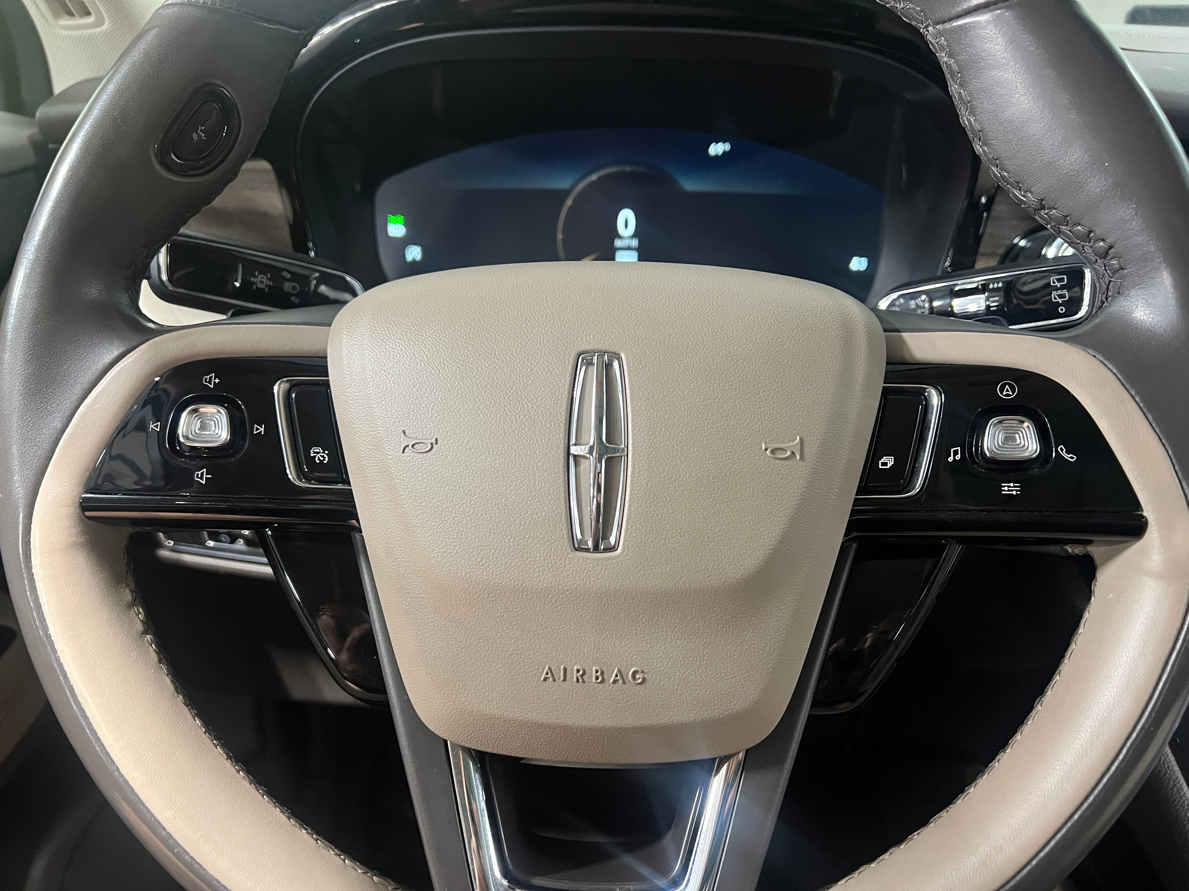 2020 Lincoln Corsair Reserve 4