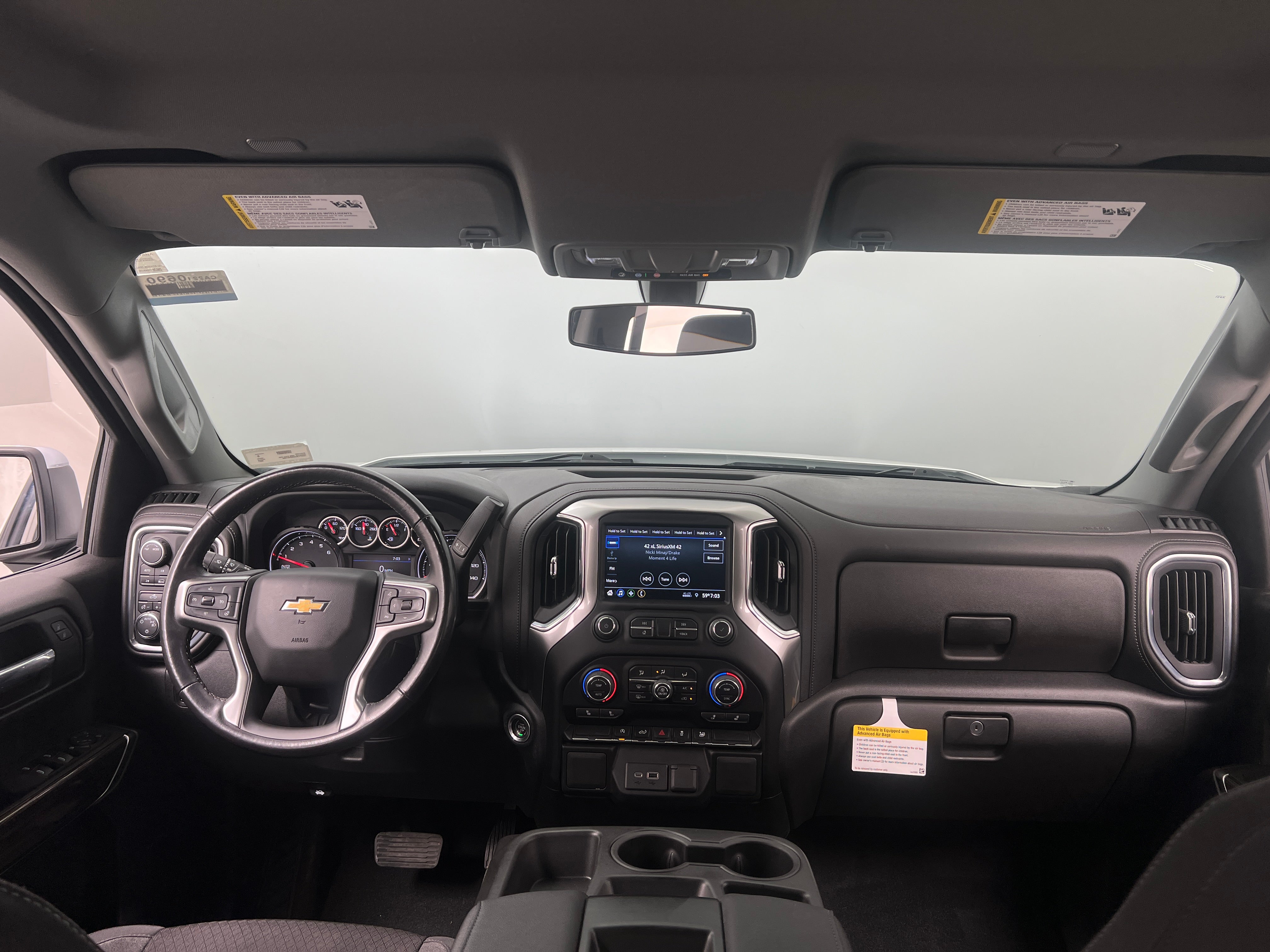 2021 Chevrolet Silverado 1500 LT 3