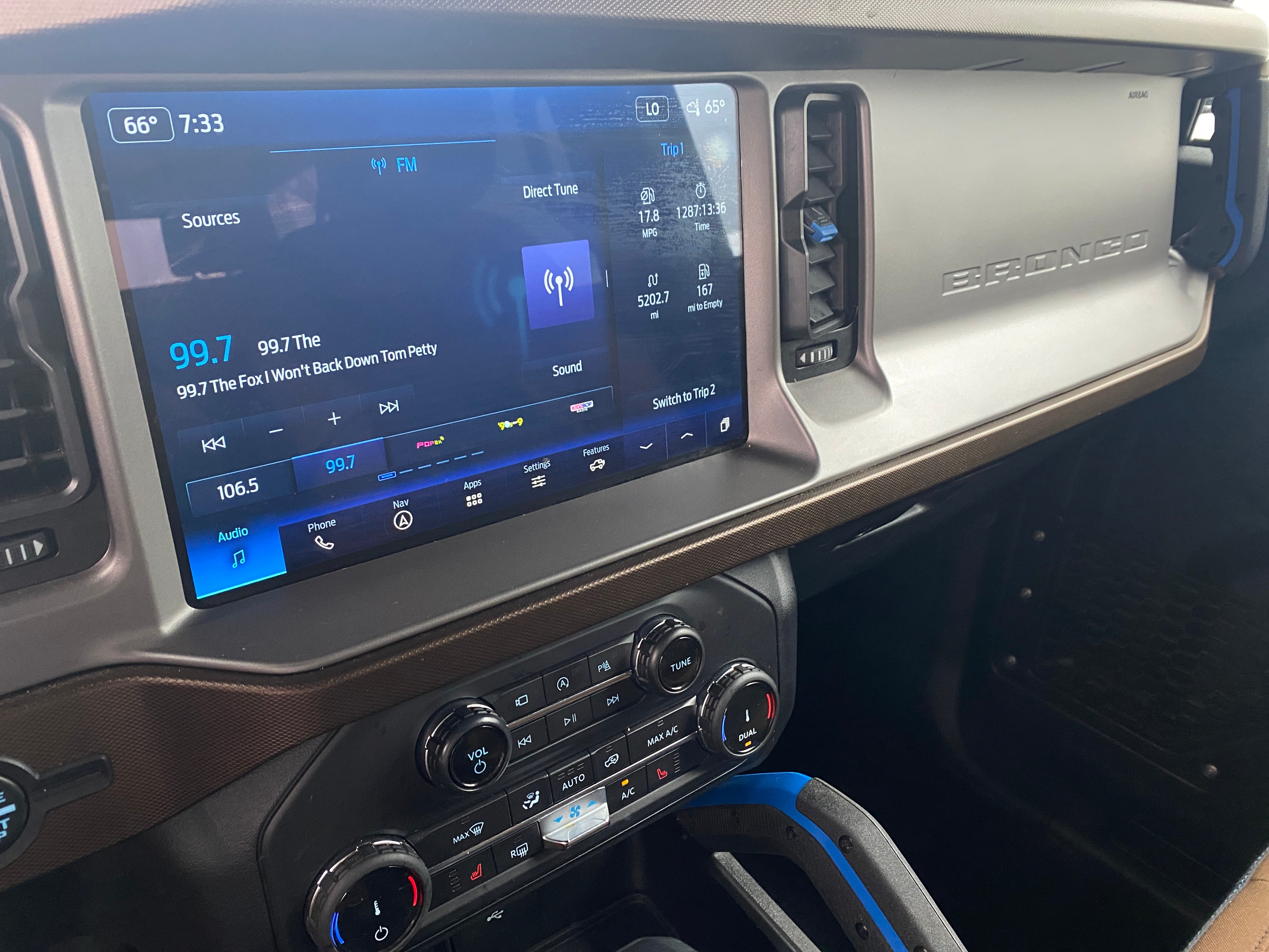 2022 Ford Bronco Outer Banks 4
