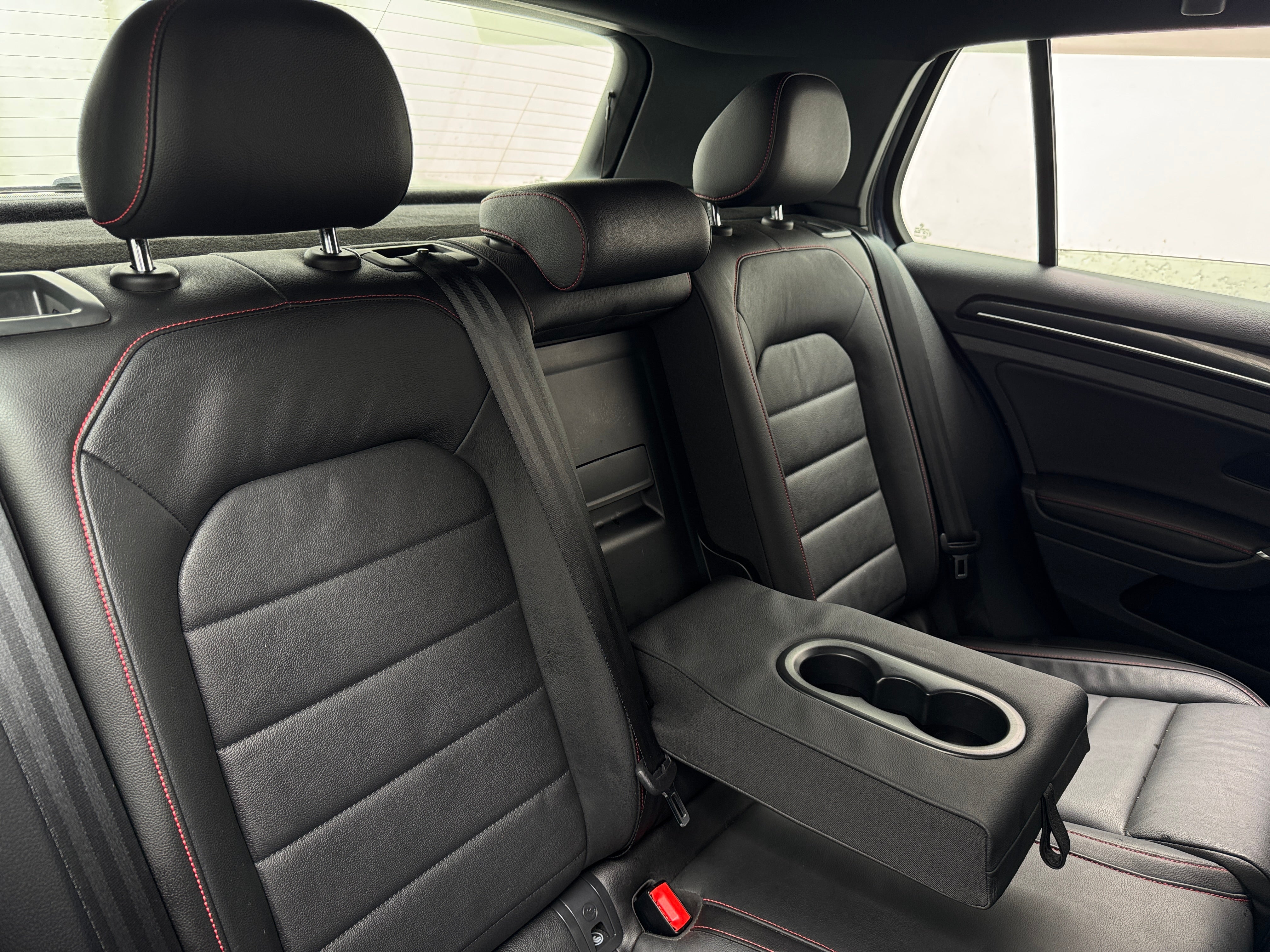 2017 Volkswagen Golf GTI Autobahn 6