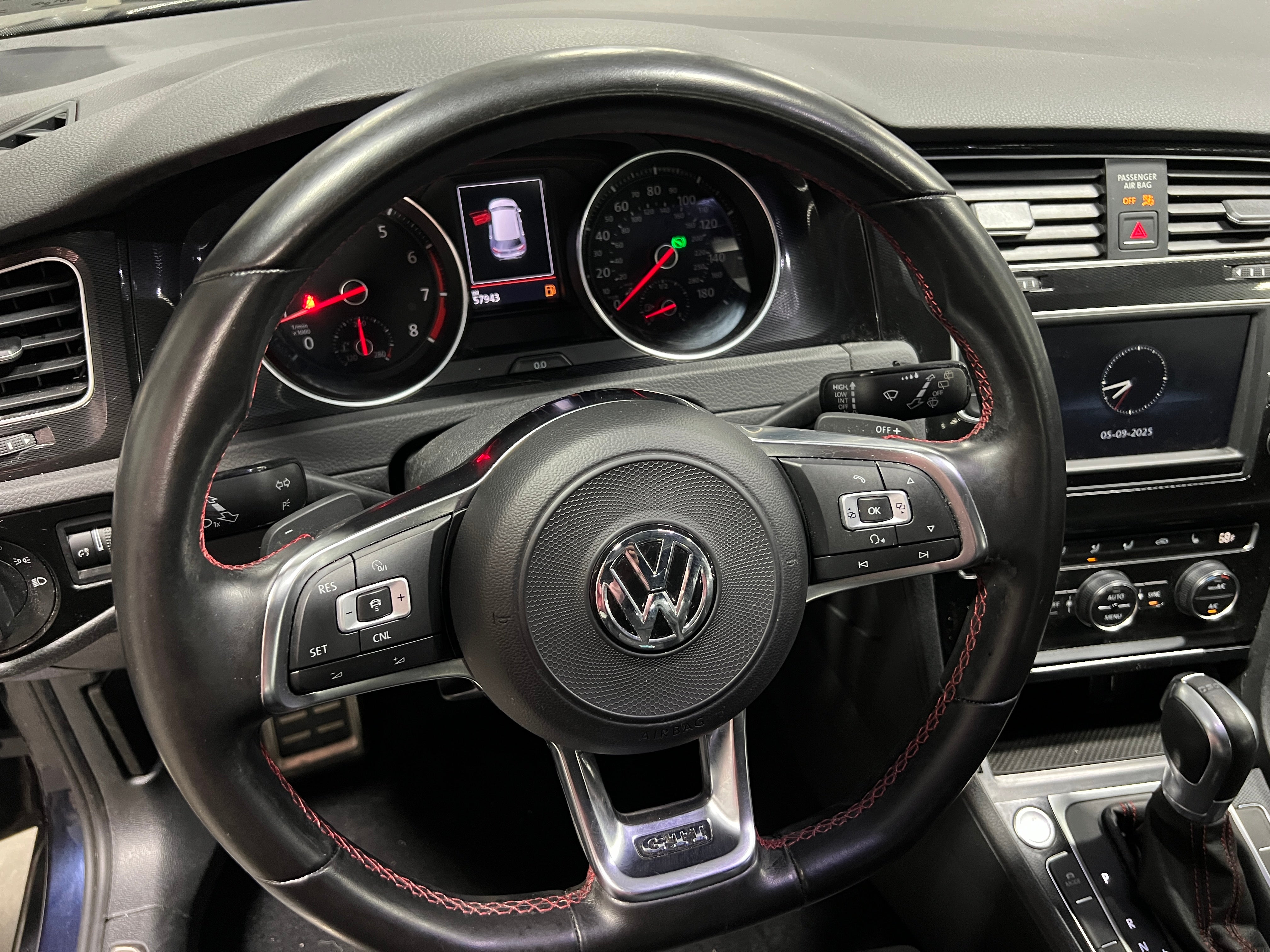 2017 Volkswagen Golf GTI Autobahn 5