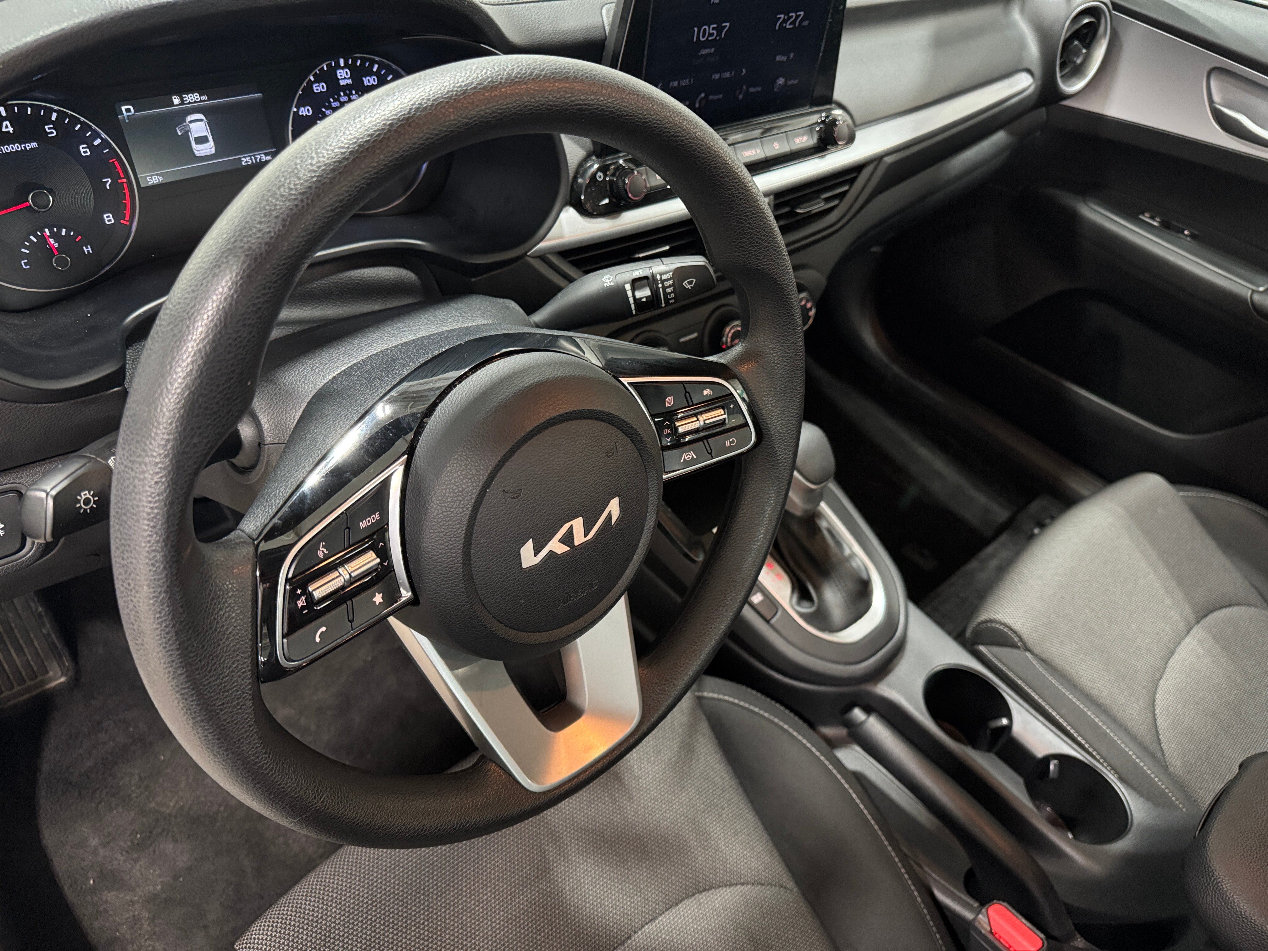 2024 Kia Forte LXS 3