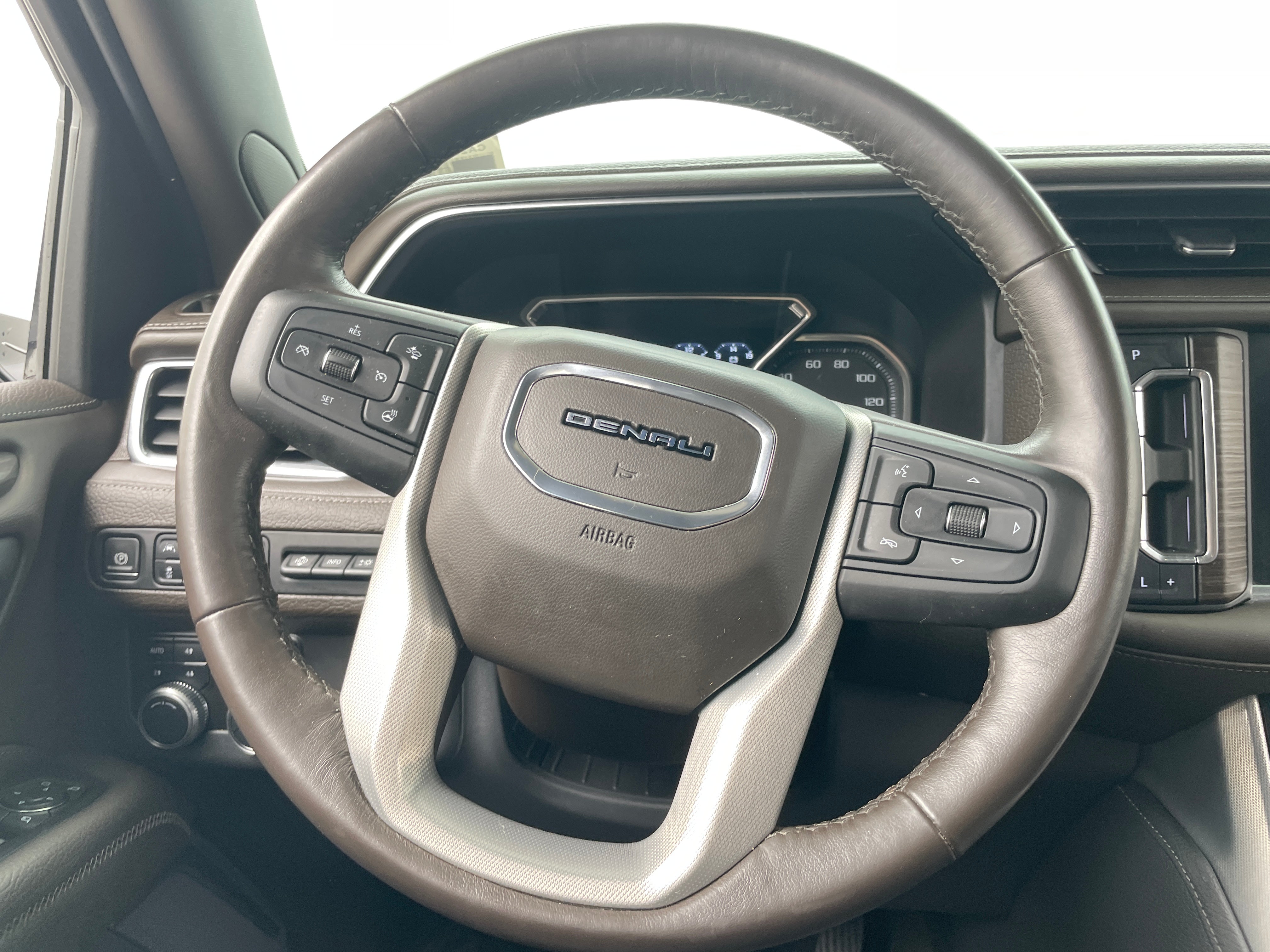 2021 GMC Yukon Denali 4