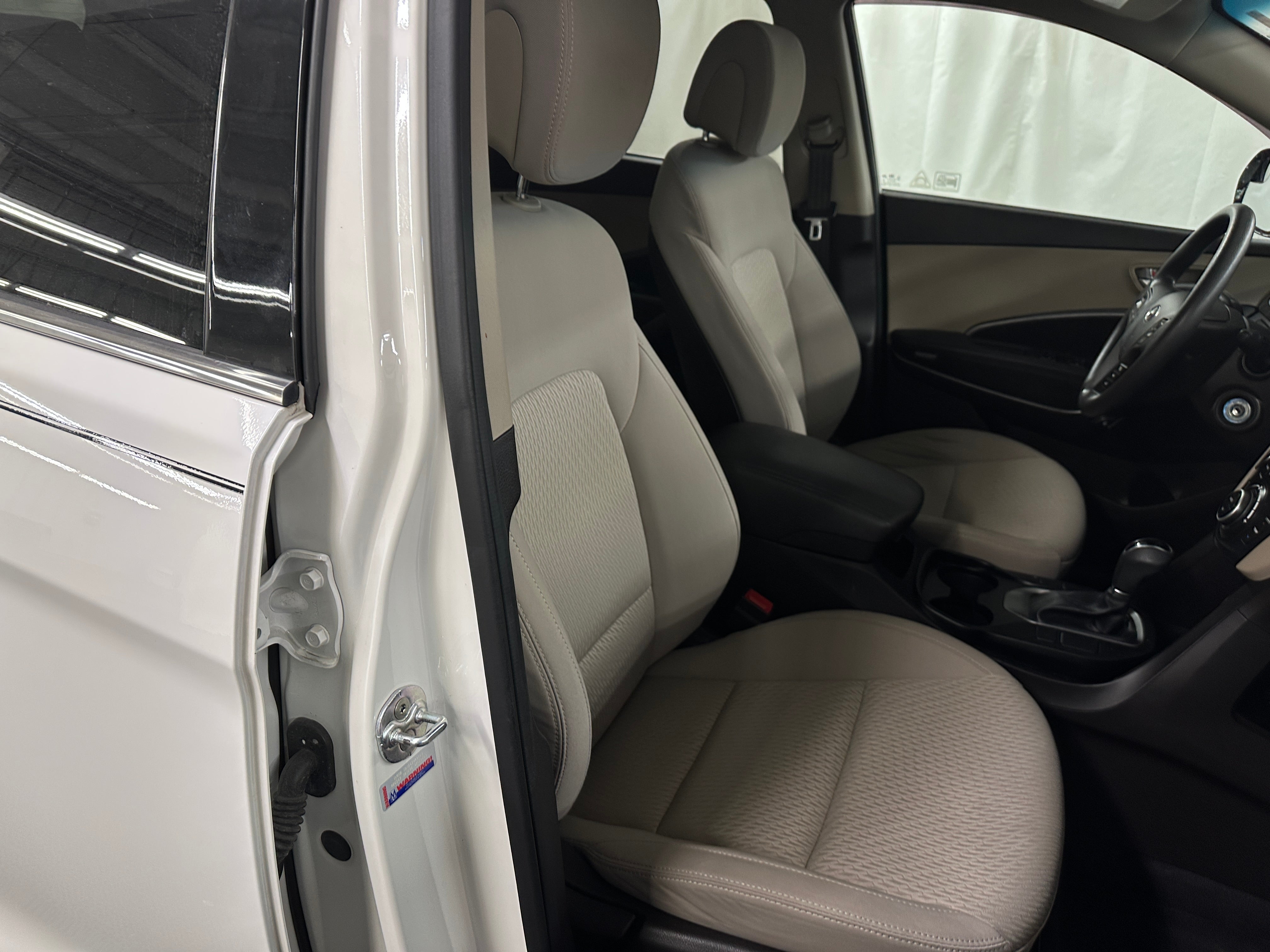 2019 Hyundai Santa Fe XL SE 2