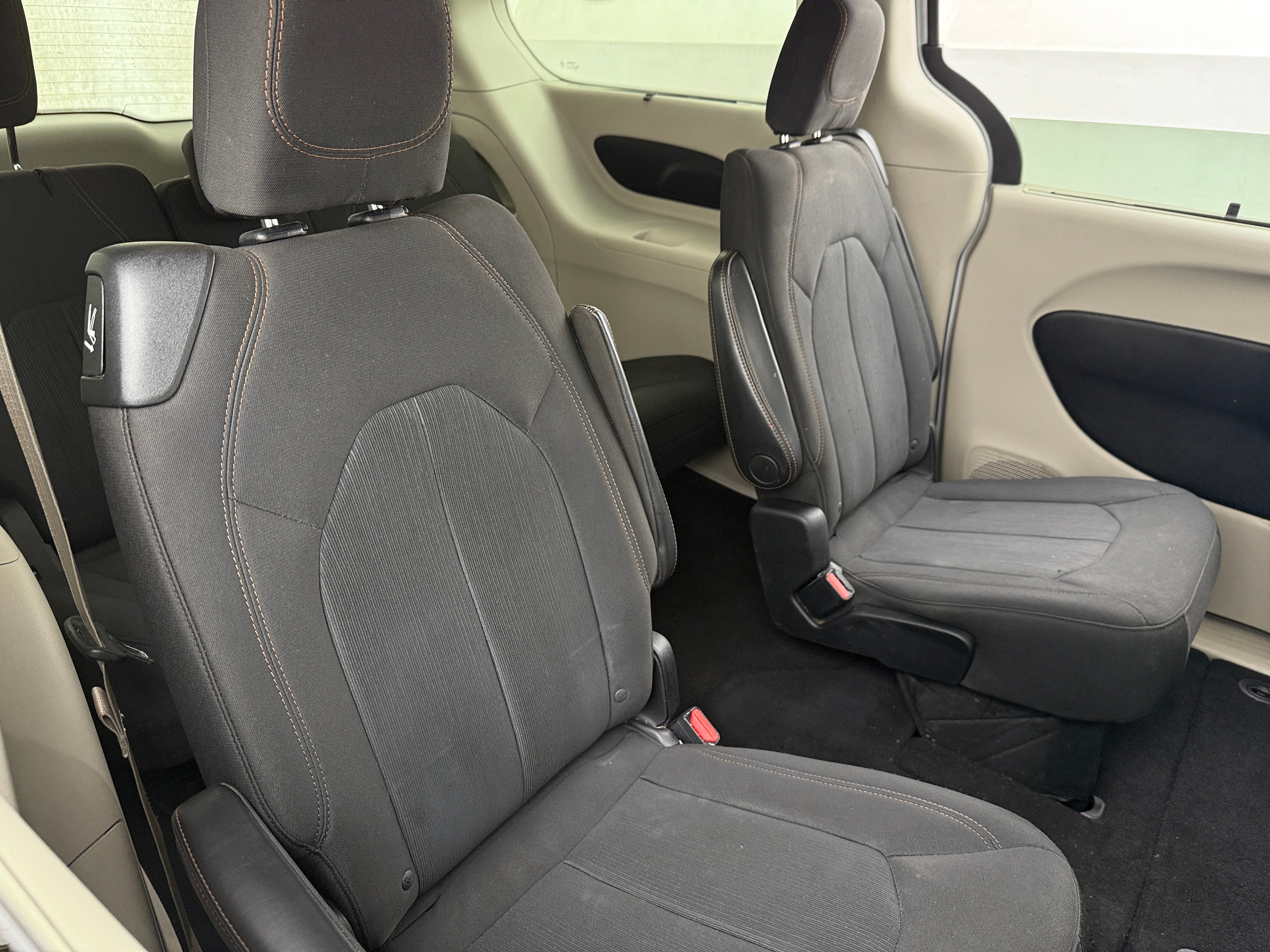 2017 Chrysler Pacifica Touring Plus 6