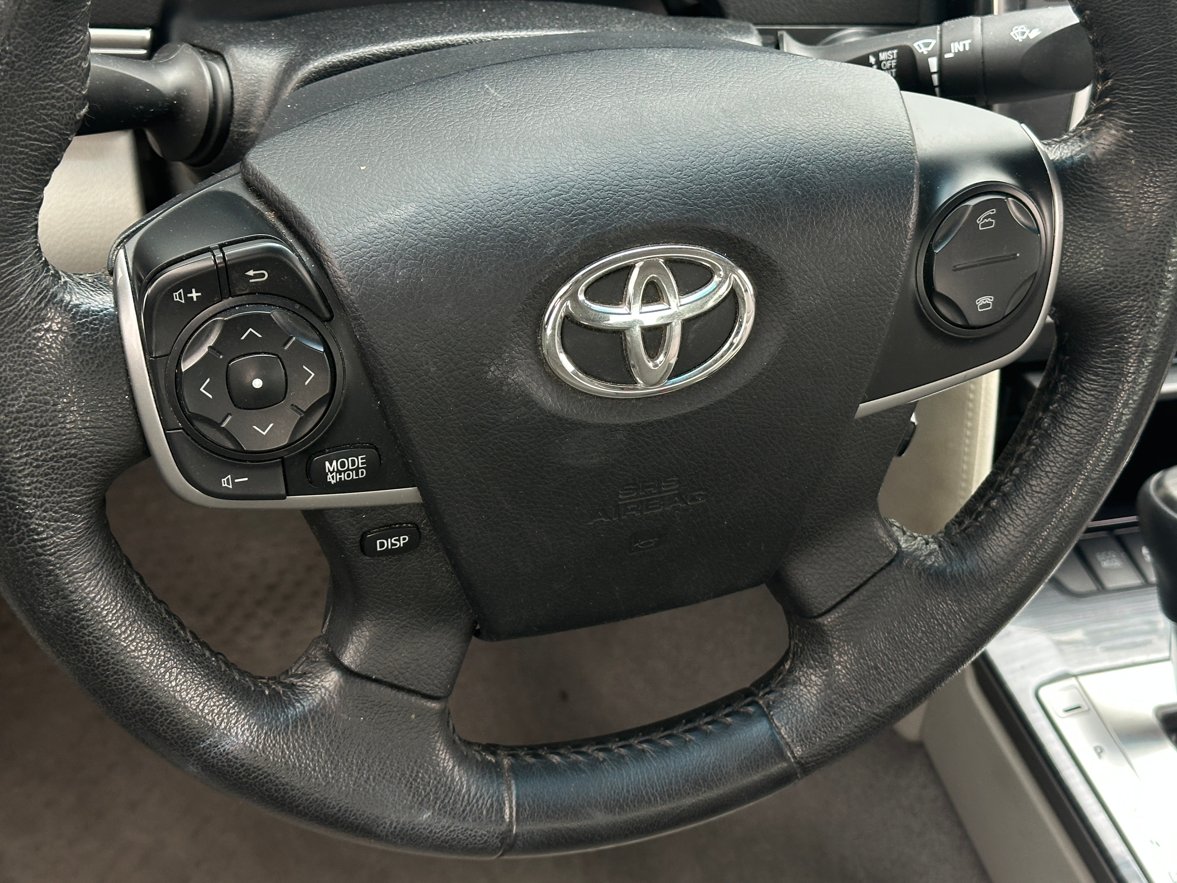 2012 Toyota Camry XLE 4