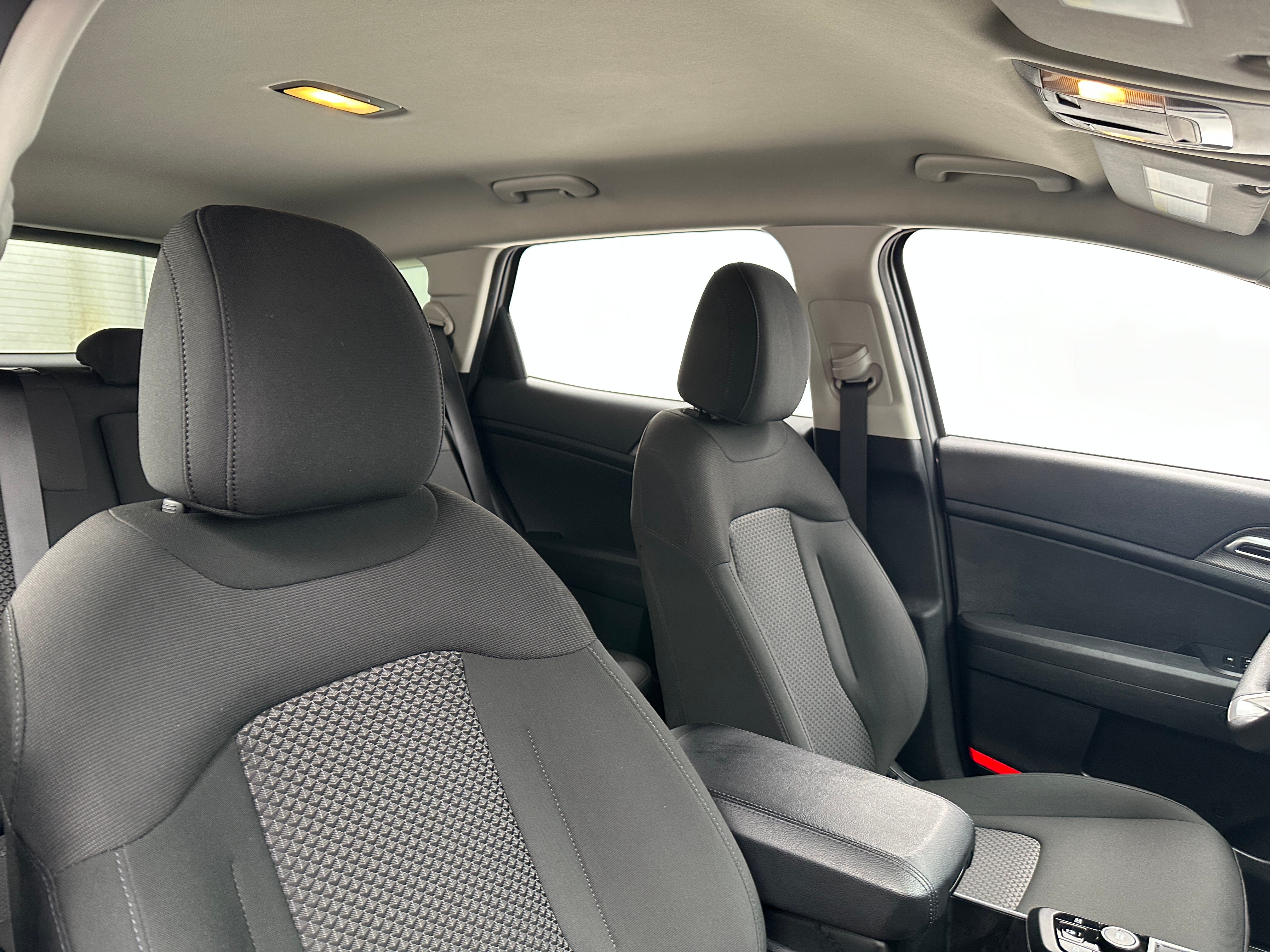 2024 Kia Sportage LX 2