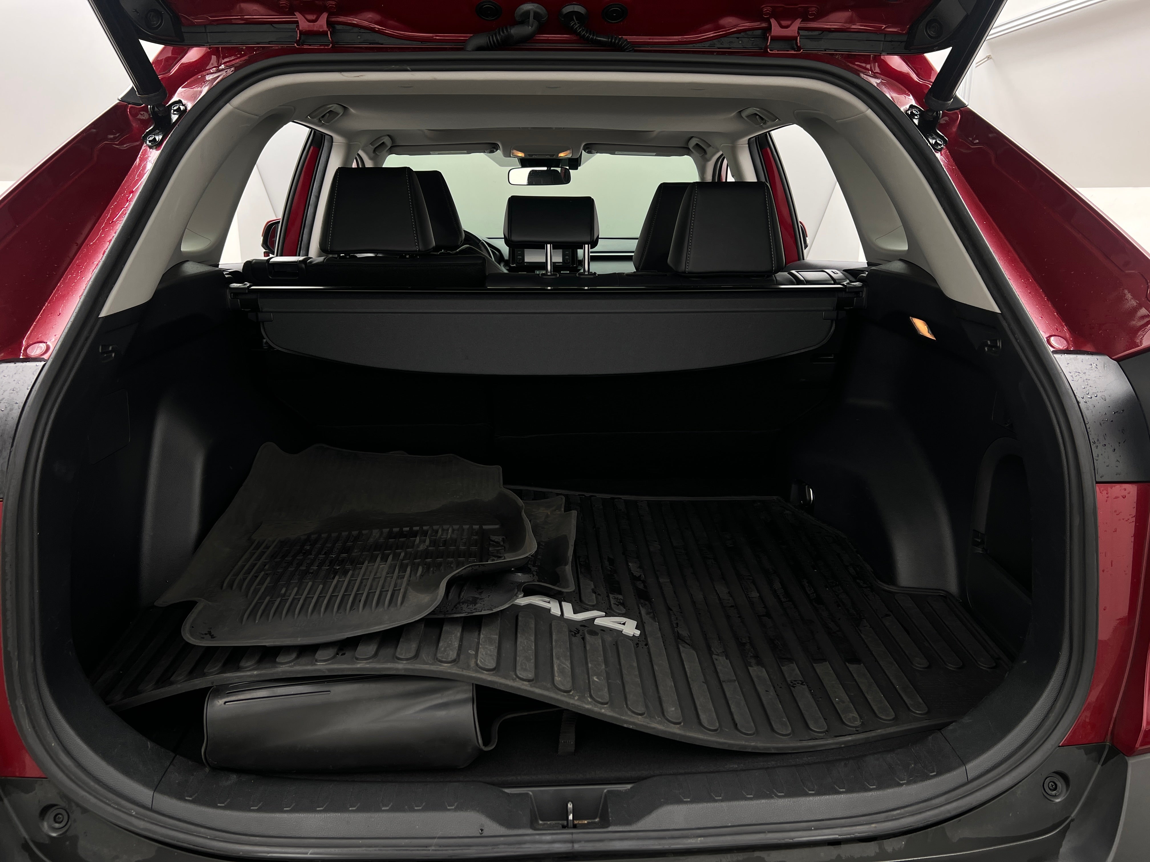 2021 Toyota RAV4 XLE Premium 6