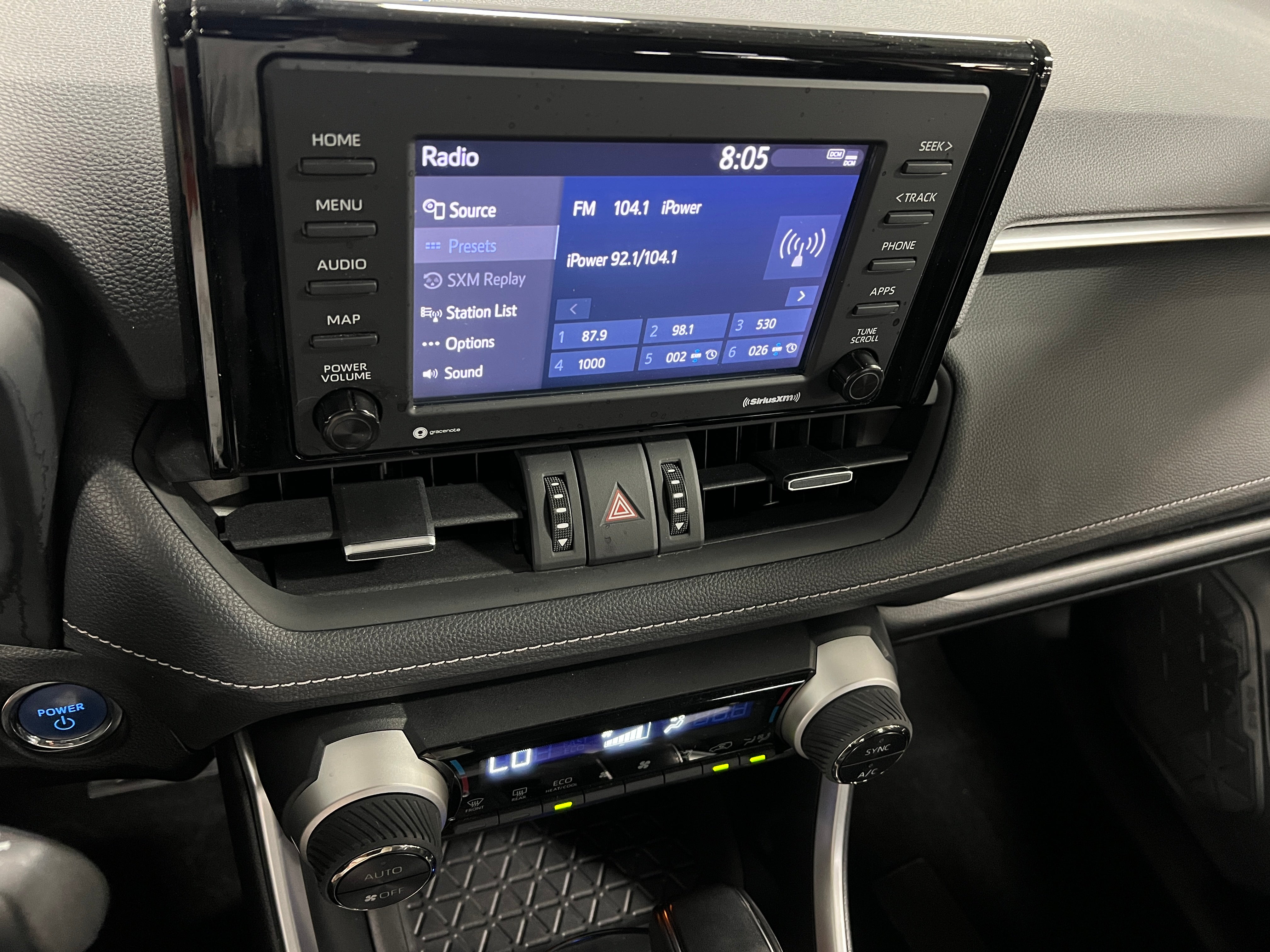 2021 Toyota RAV4 XLE Premium 3
