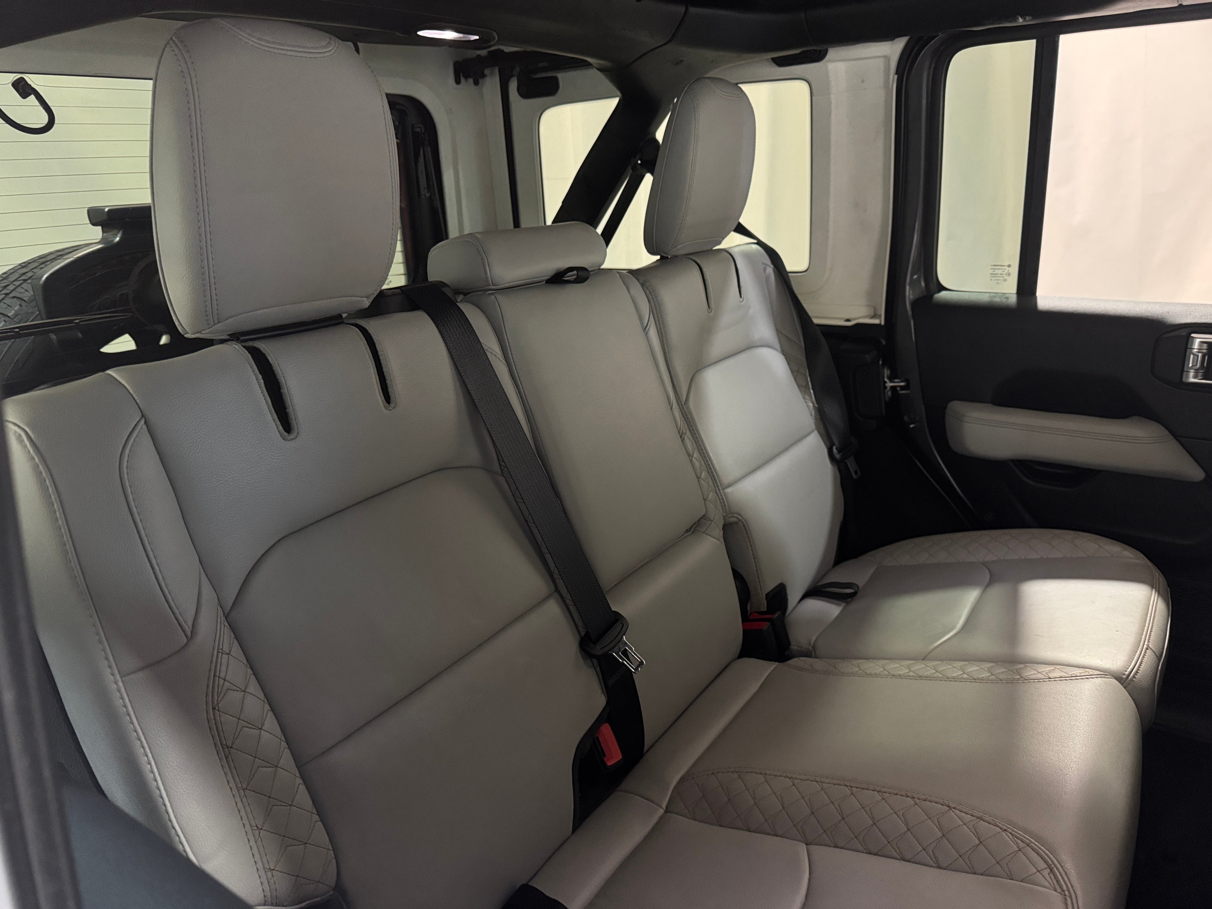 2021 Jeep Wrangler Unlimited Altitude 5