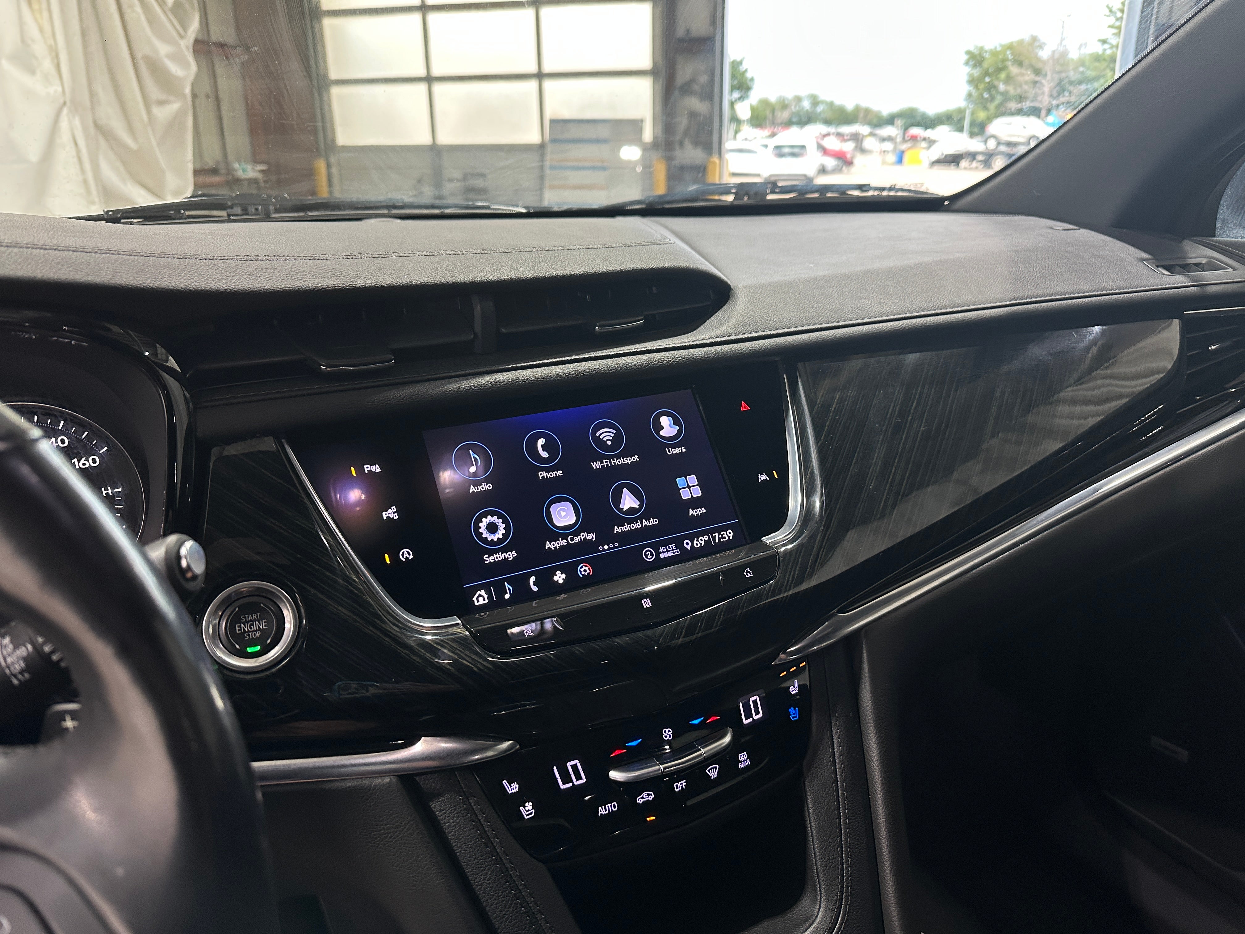 2020 Cadillac XT6 Premium Luxury 3