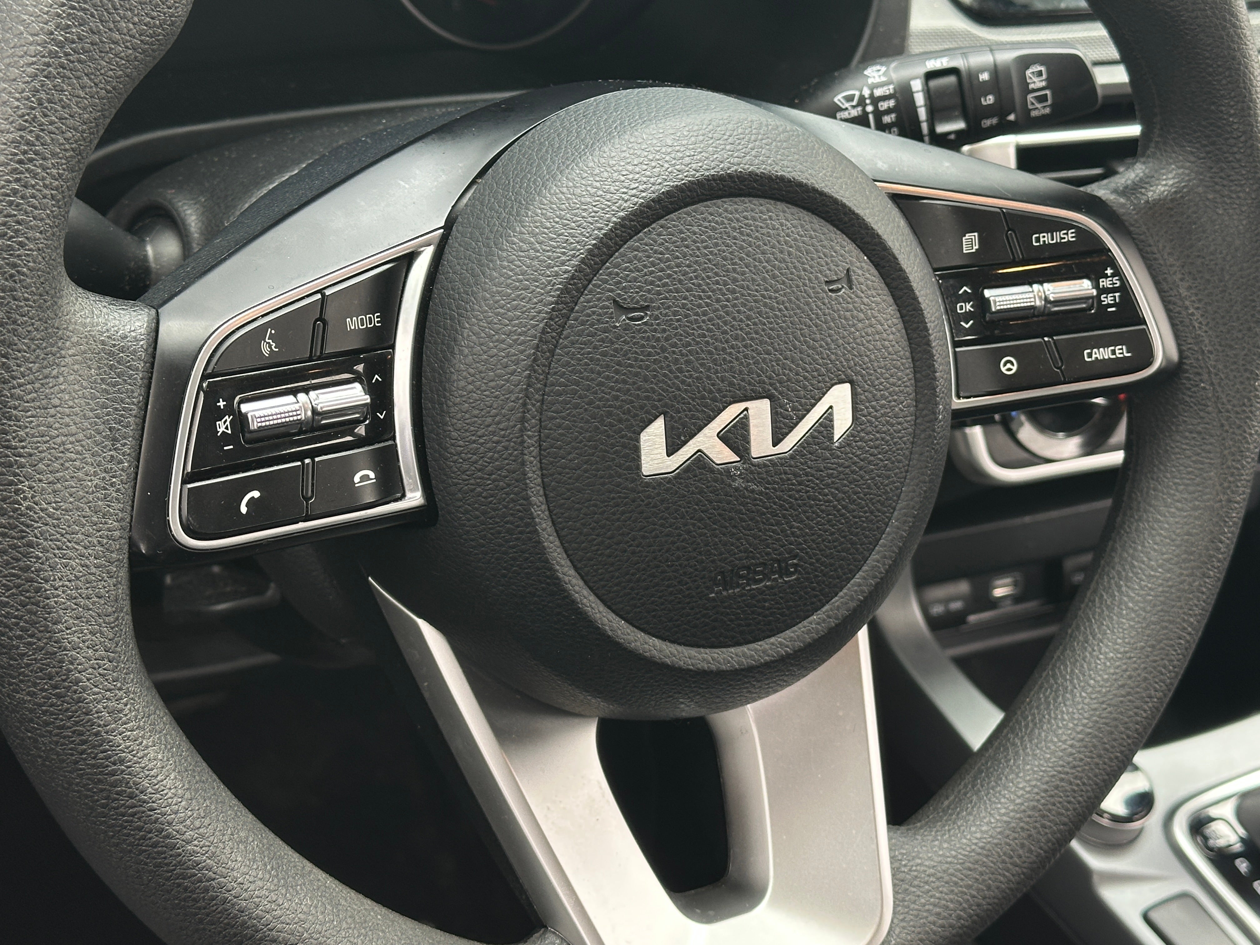 2023 Kia Seltos LX 5