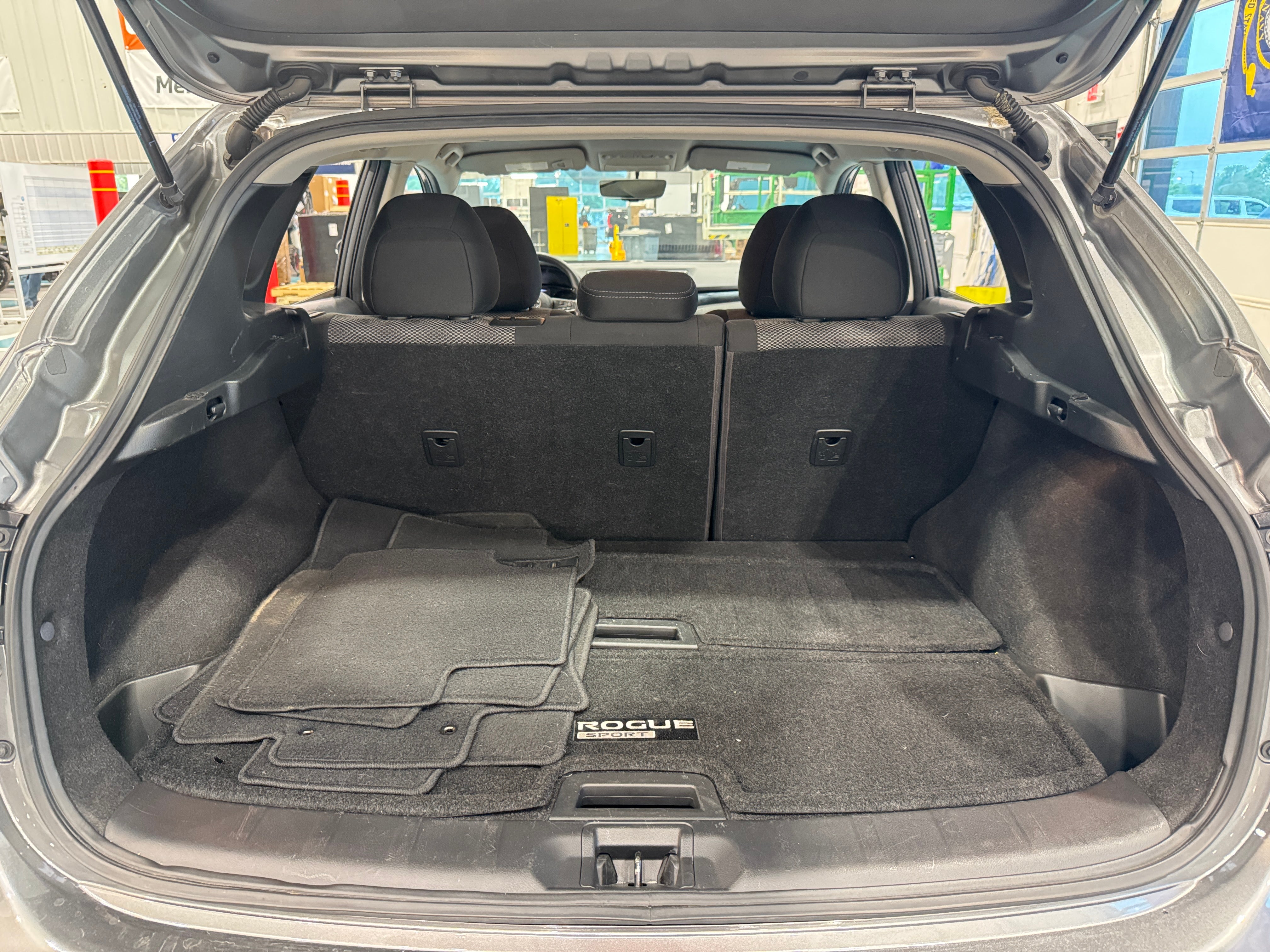 2017 Nissan Rogue Sport SV 7