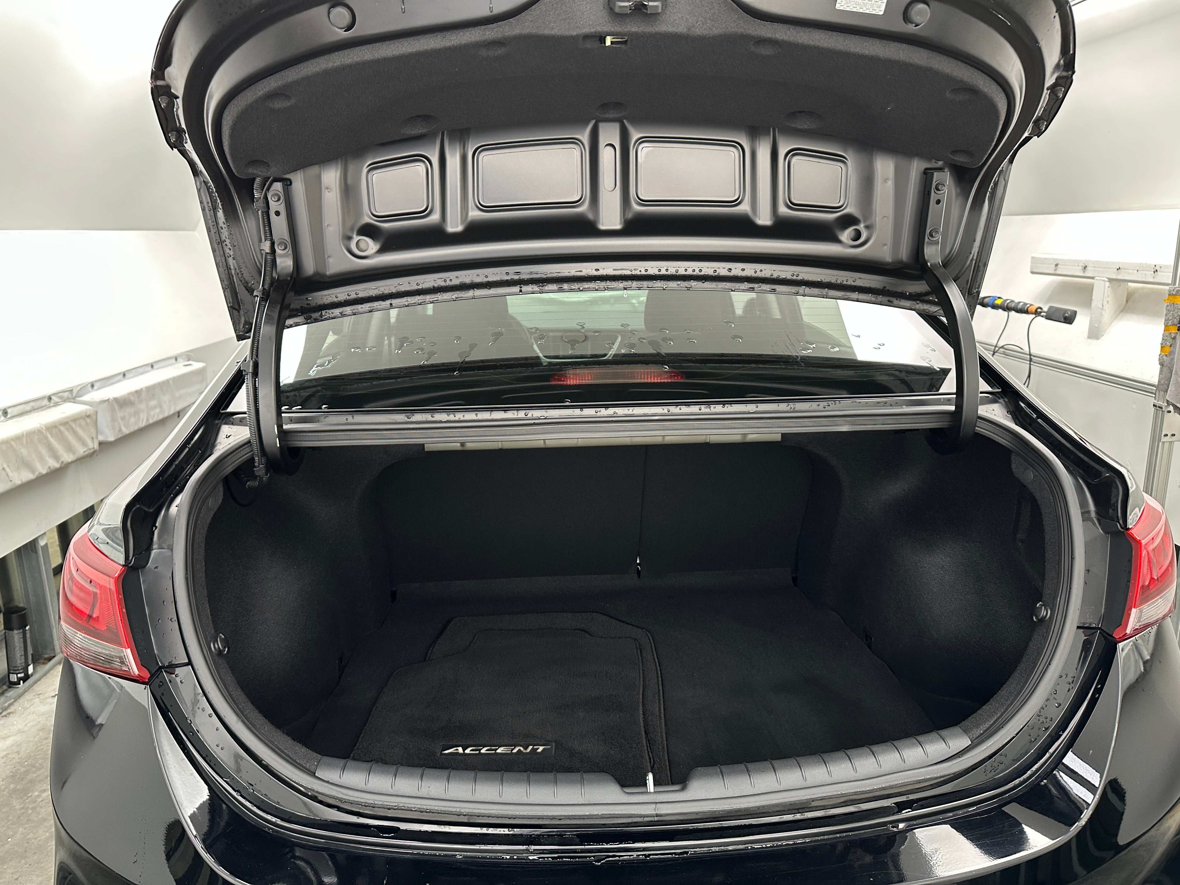 2022 Hyundai Accent SE 7