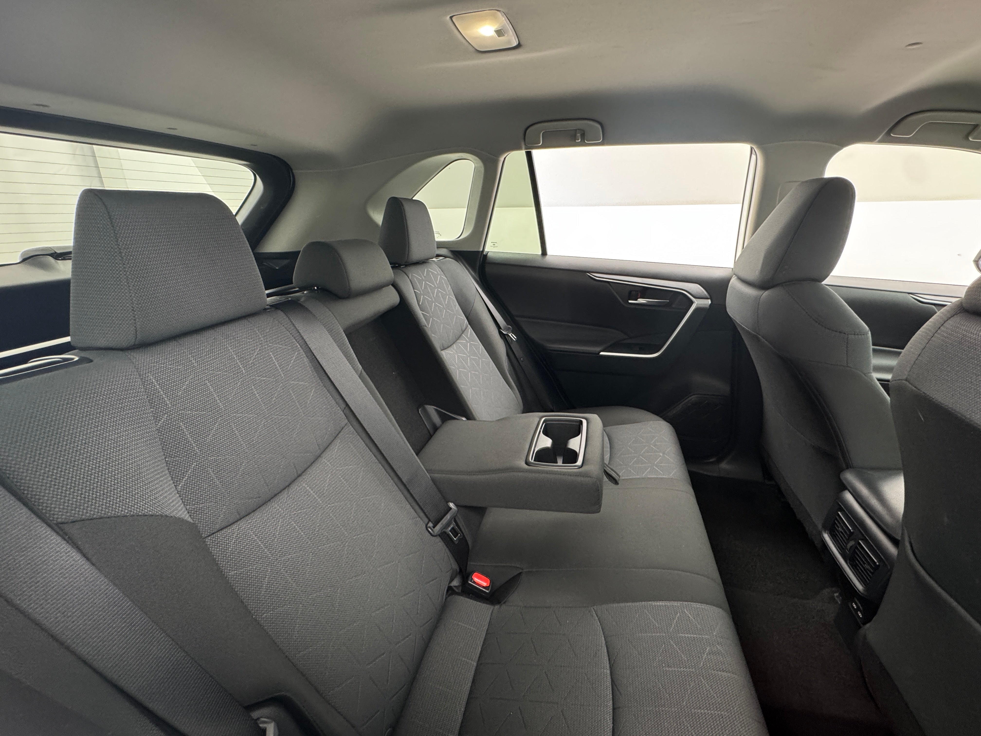 2024 Toyota RAV4 XLE 6