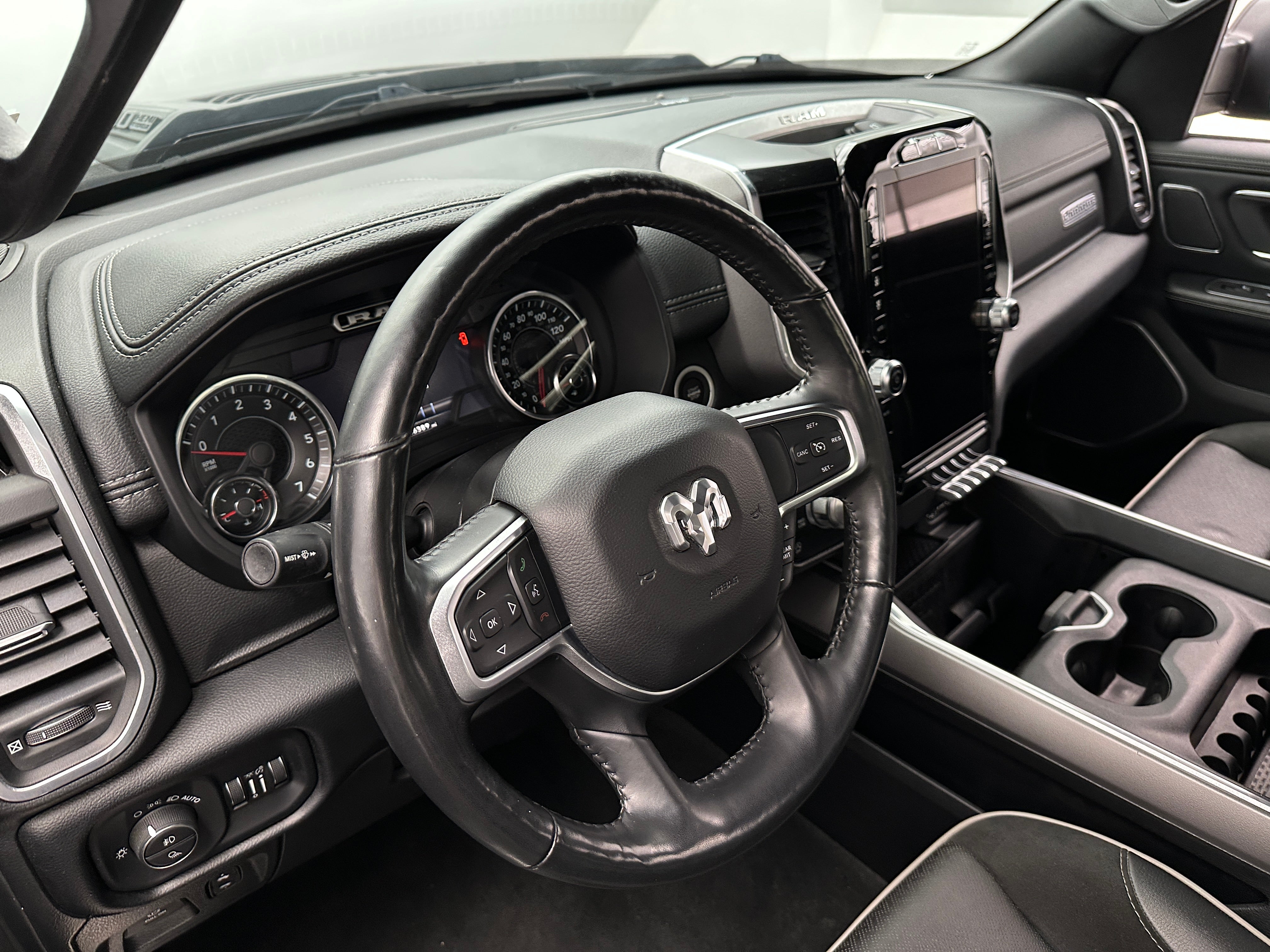 2021 RAM 1500 Laramie 4