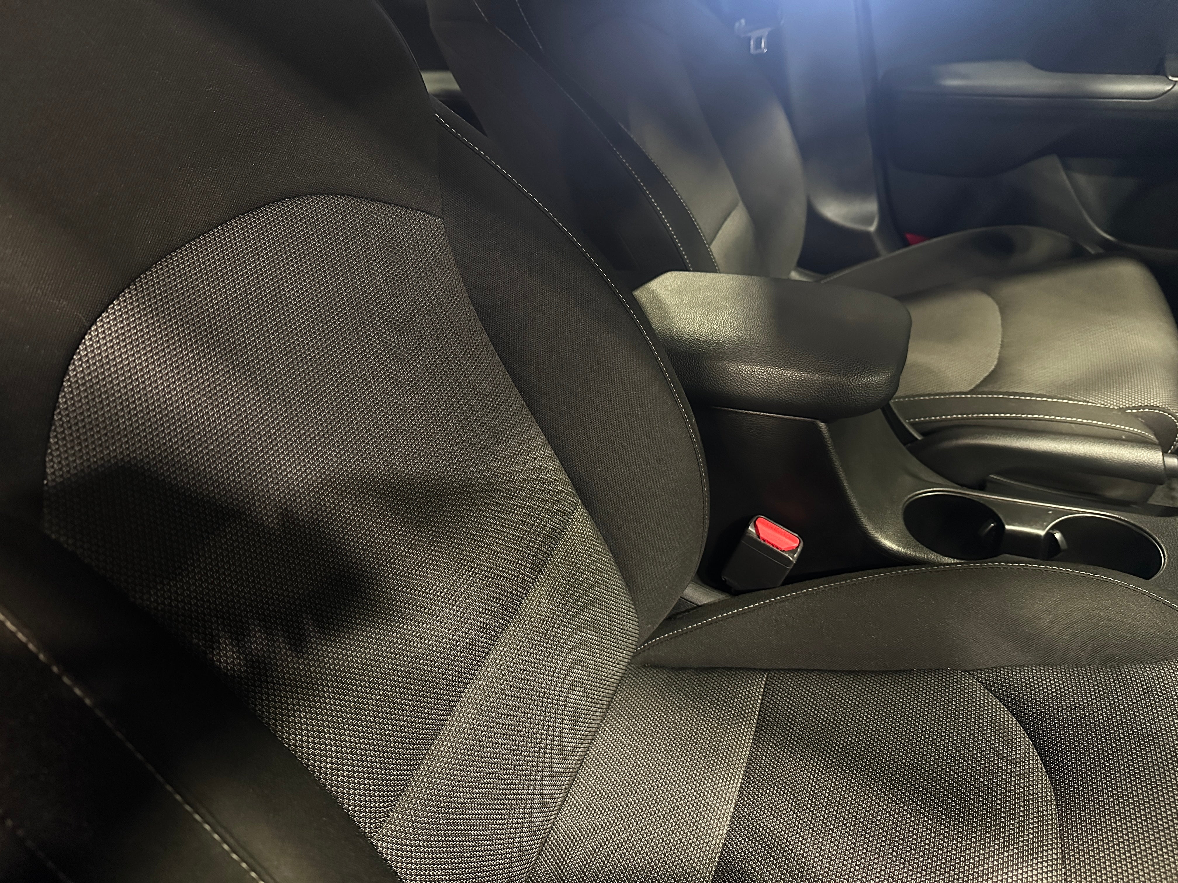 2024 Kia Forte LXS 2