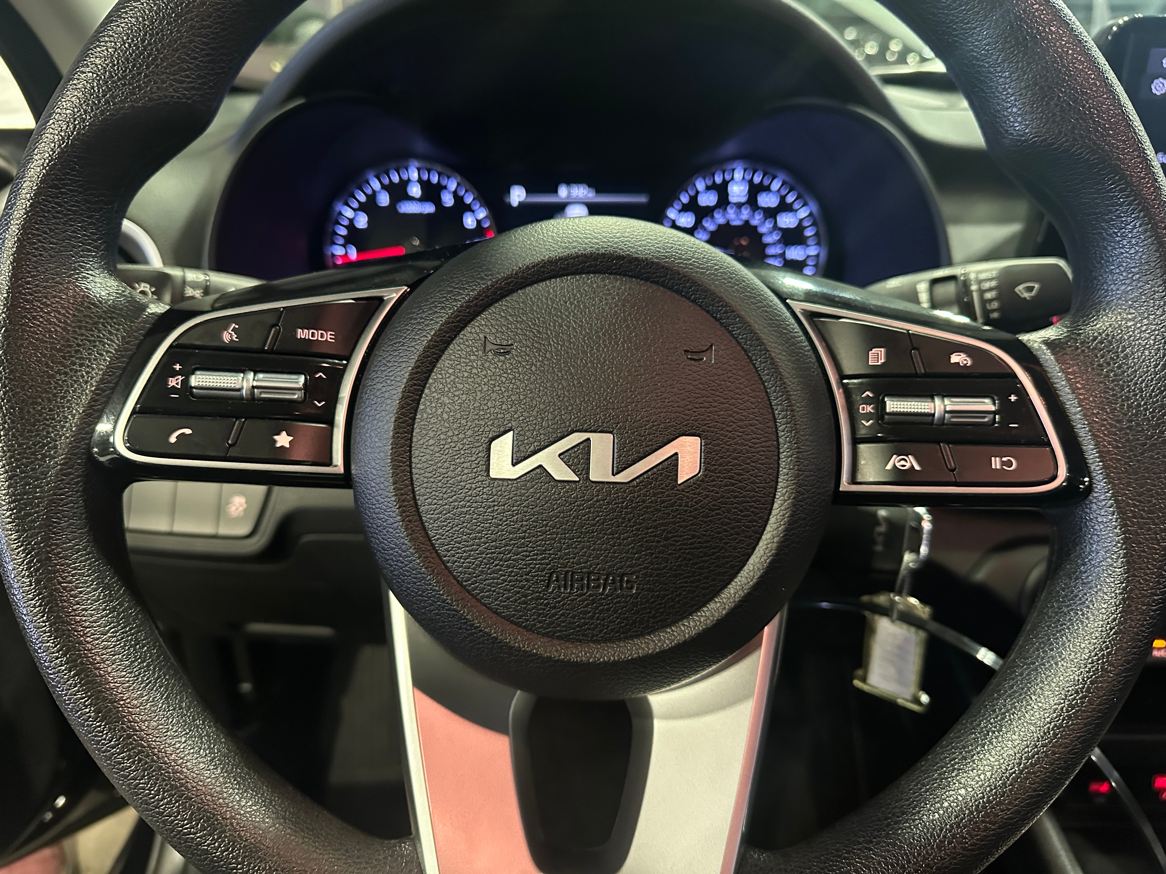 2024 Kia Forte LXS 5