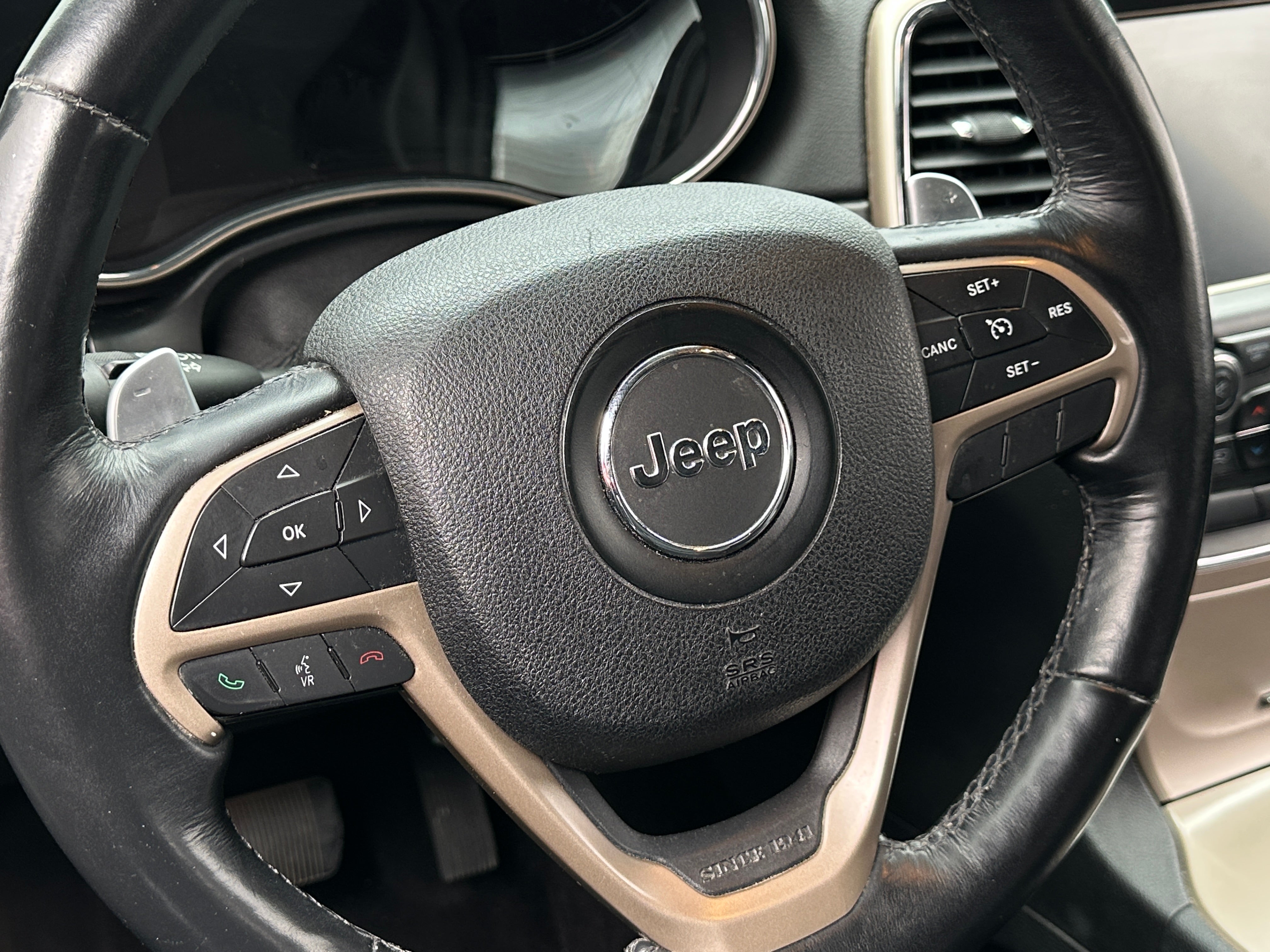 2015 Jeep Grand Cherokee Limited Edition 4