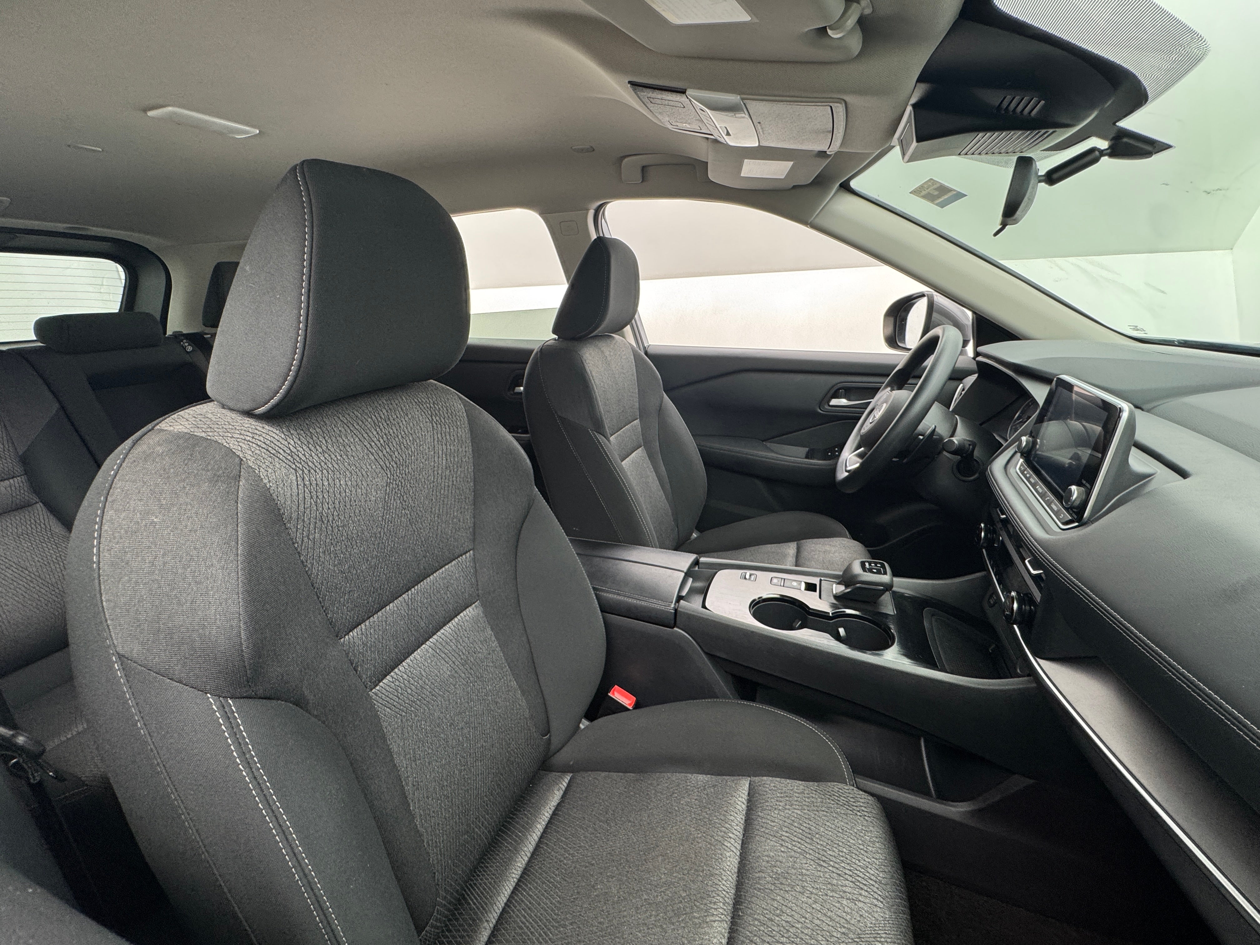 2024 Nissan Rogue SV 2