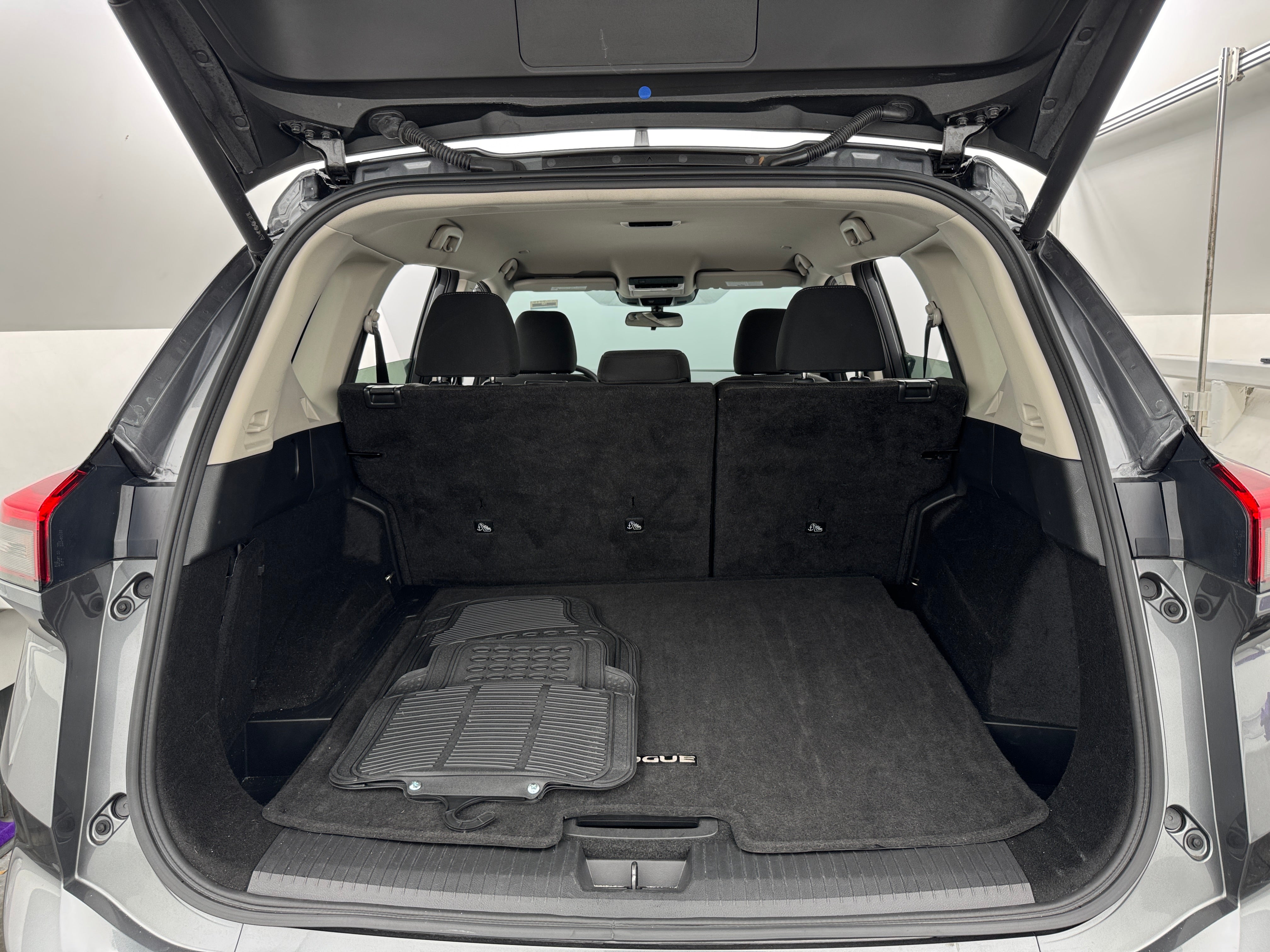 2024 Nissan Rogue SV 7