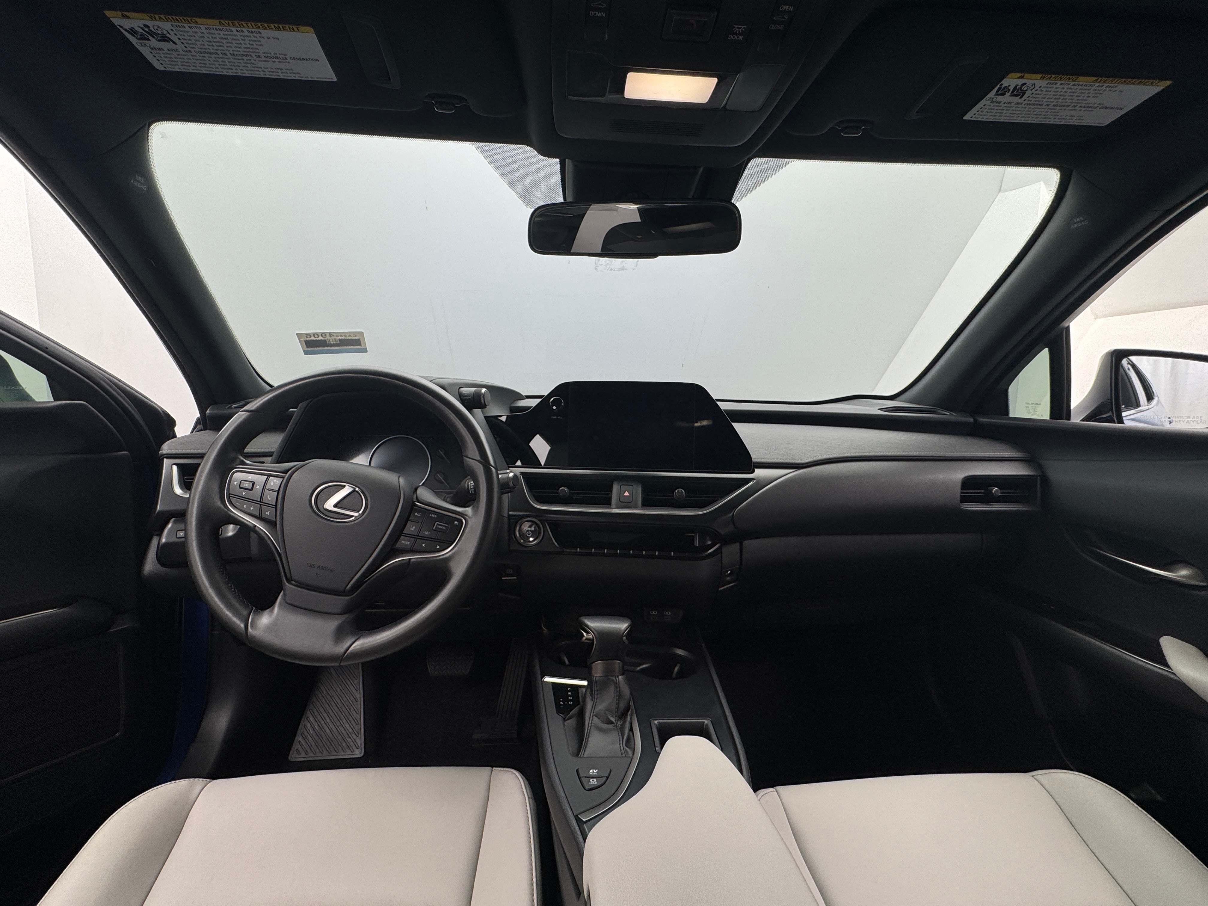2023 Lexus UX 250h 2