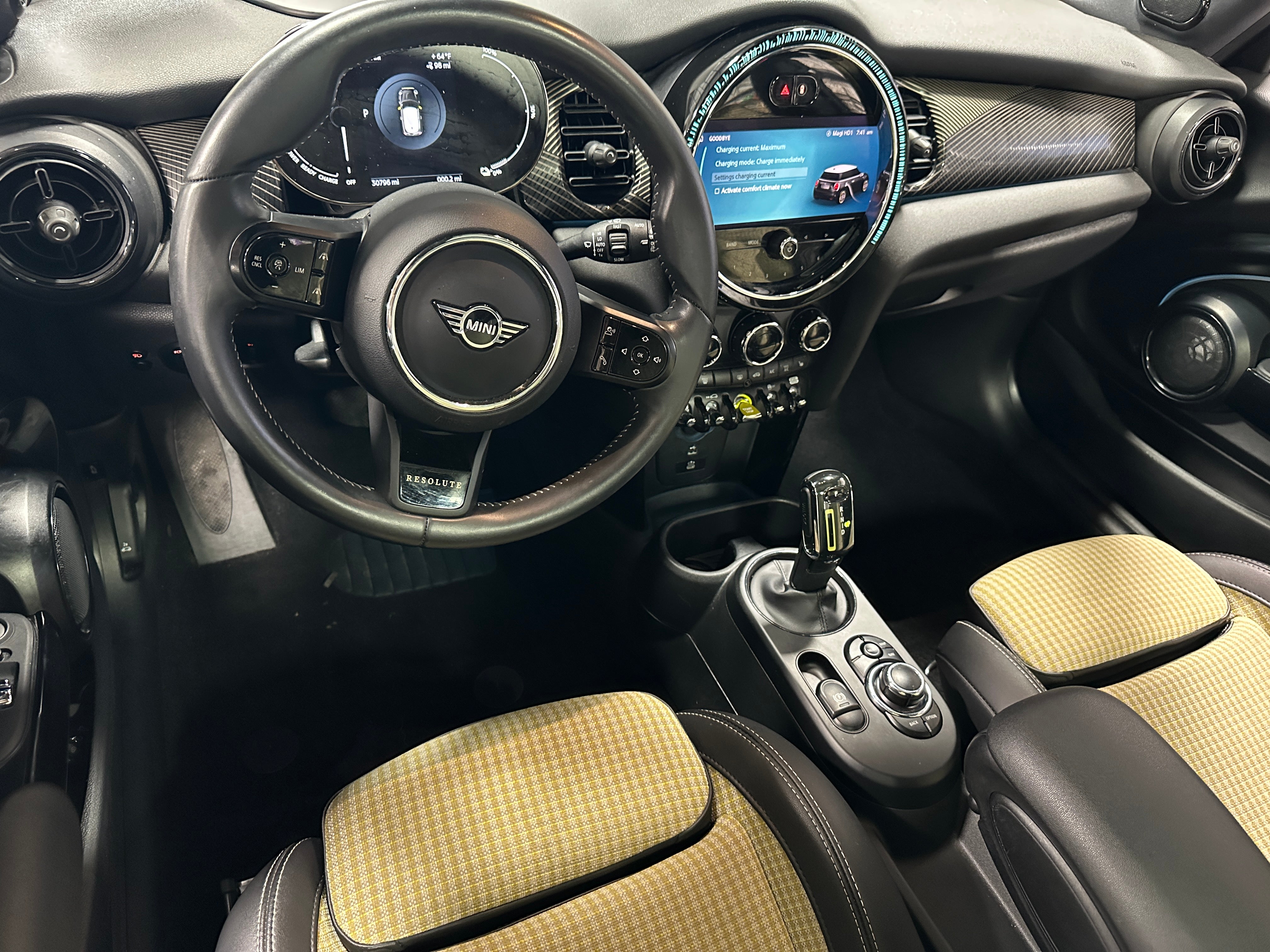 2023 MINI Cooper Hardtop SE 2