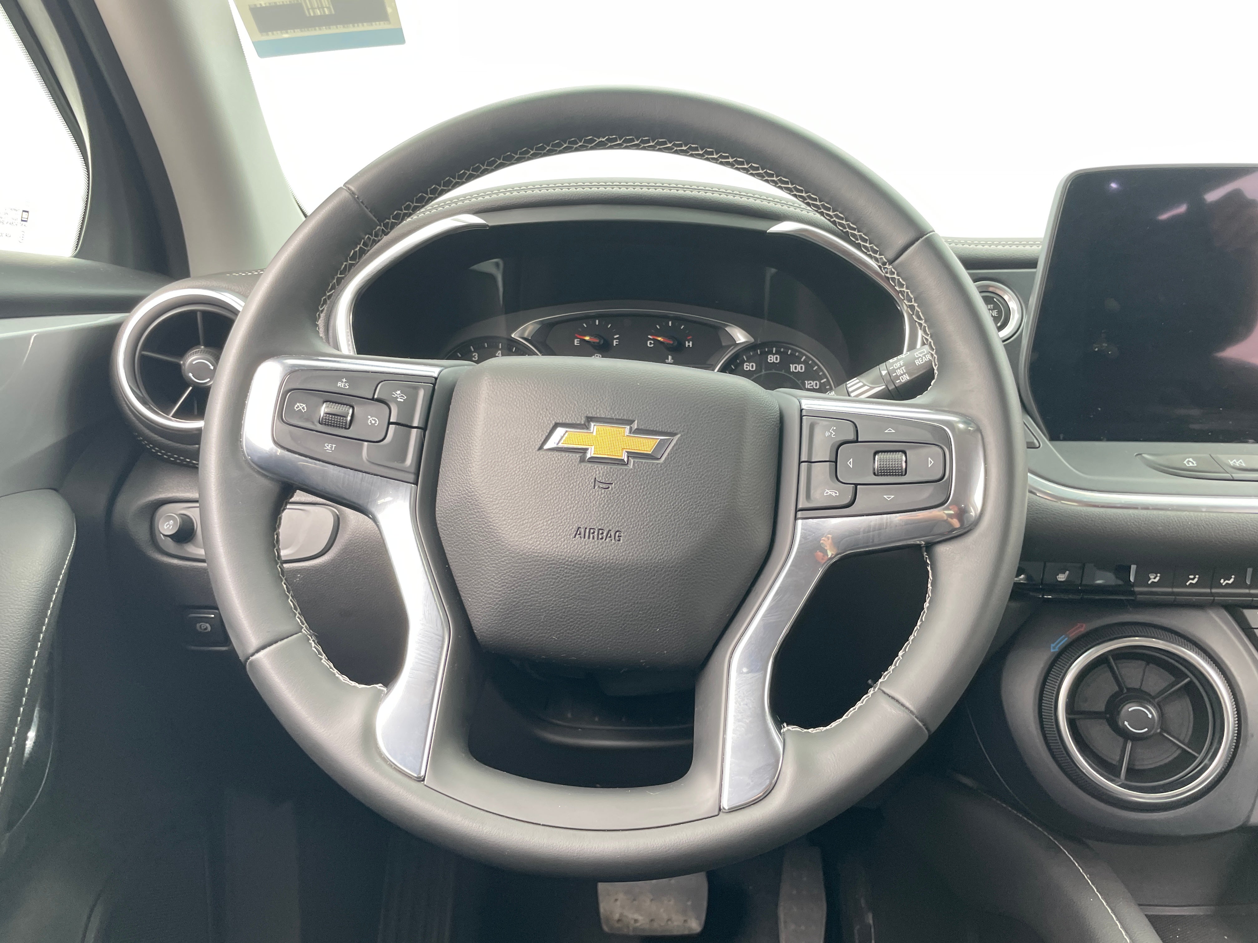 2023 Chevrolet Blazer  4
