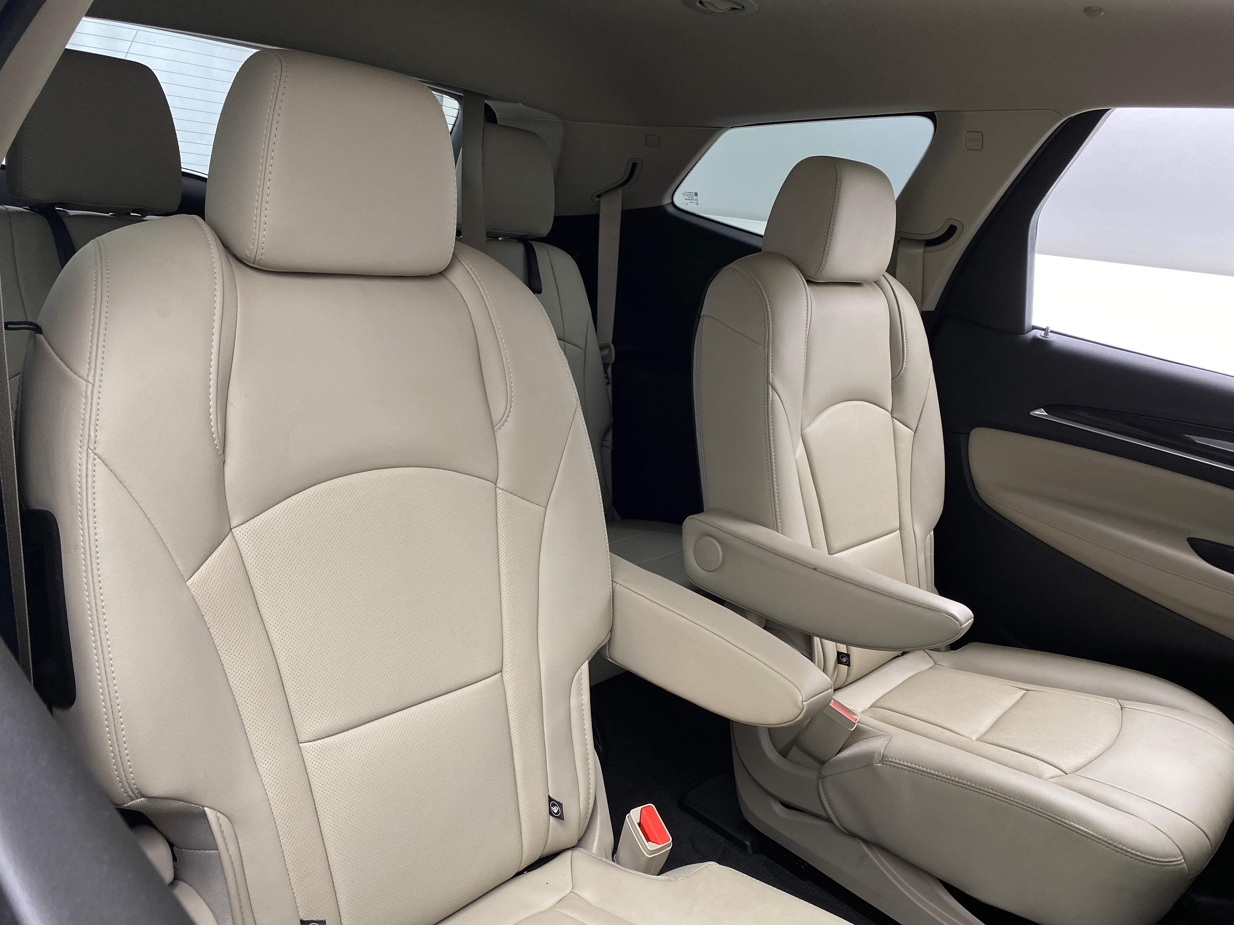 2020 Buick Enclave Essence 5