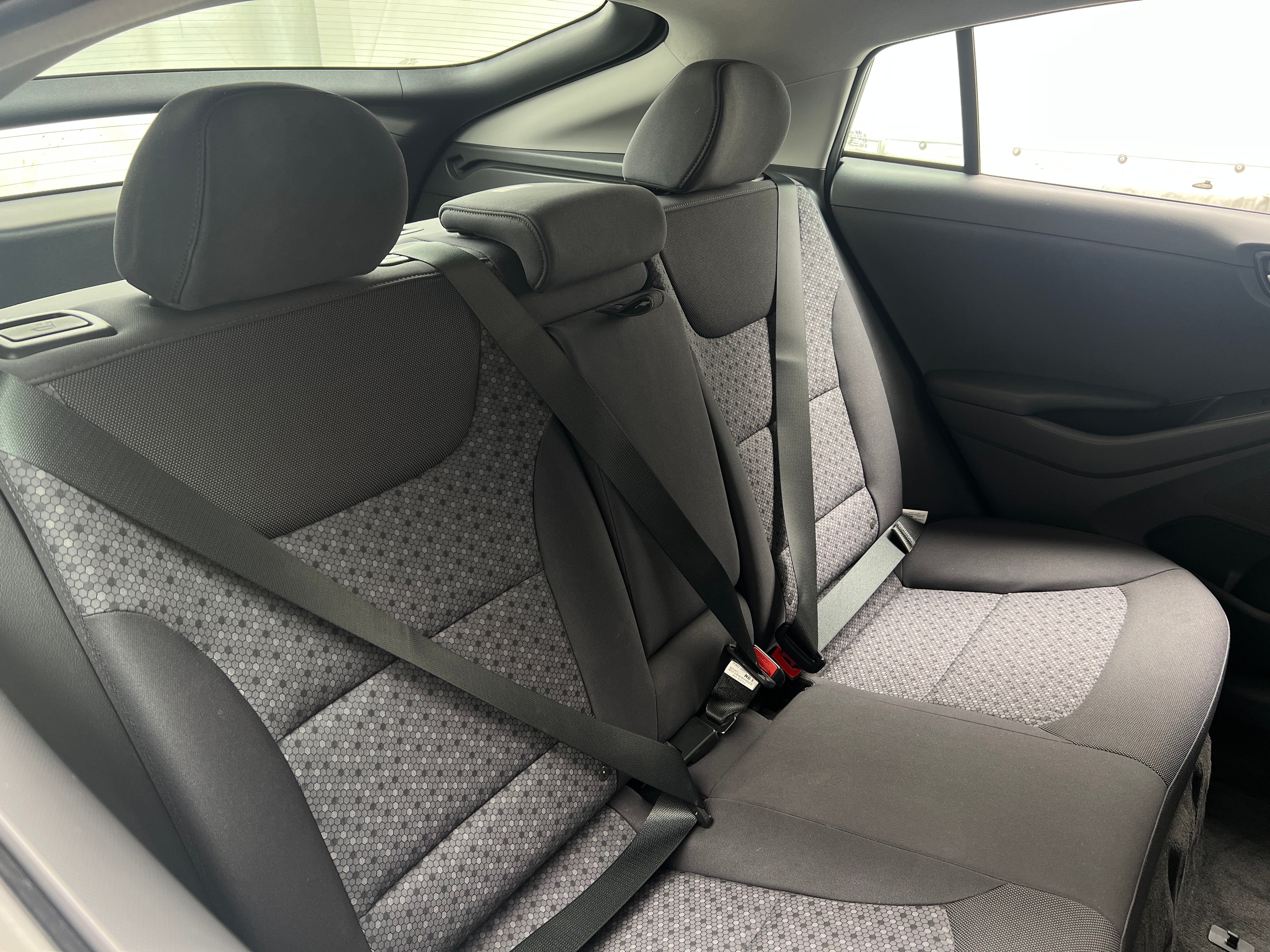 2018 Hyundai Ioniq SEL 6