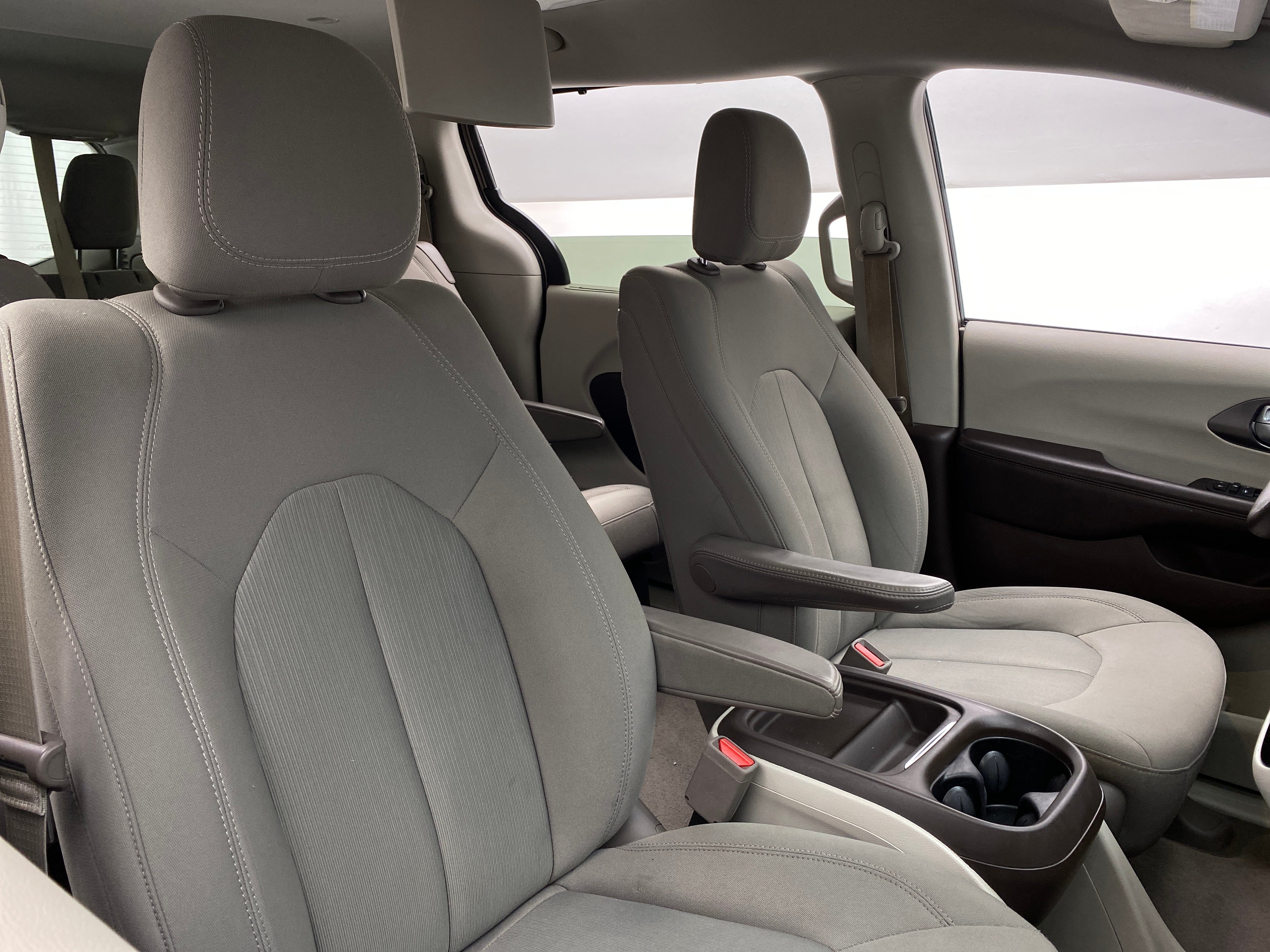 2017 Chrysler Pacifica Touring Plus 2