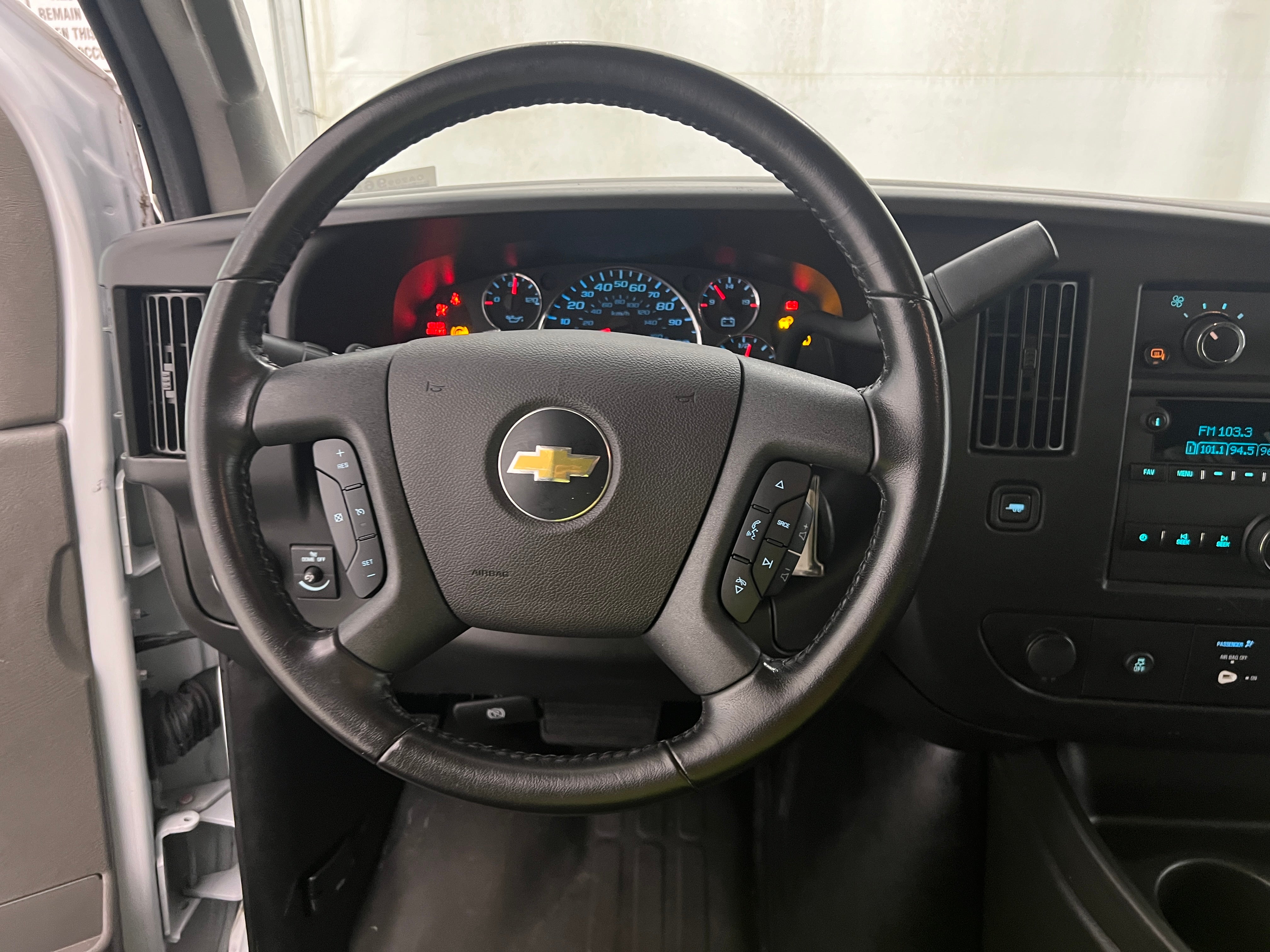 2022 Chevrolet Express 3500 LS Extended 5
