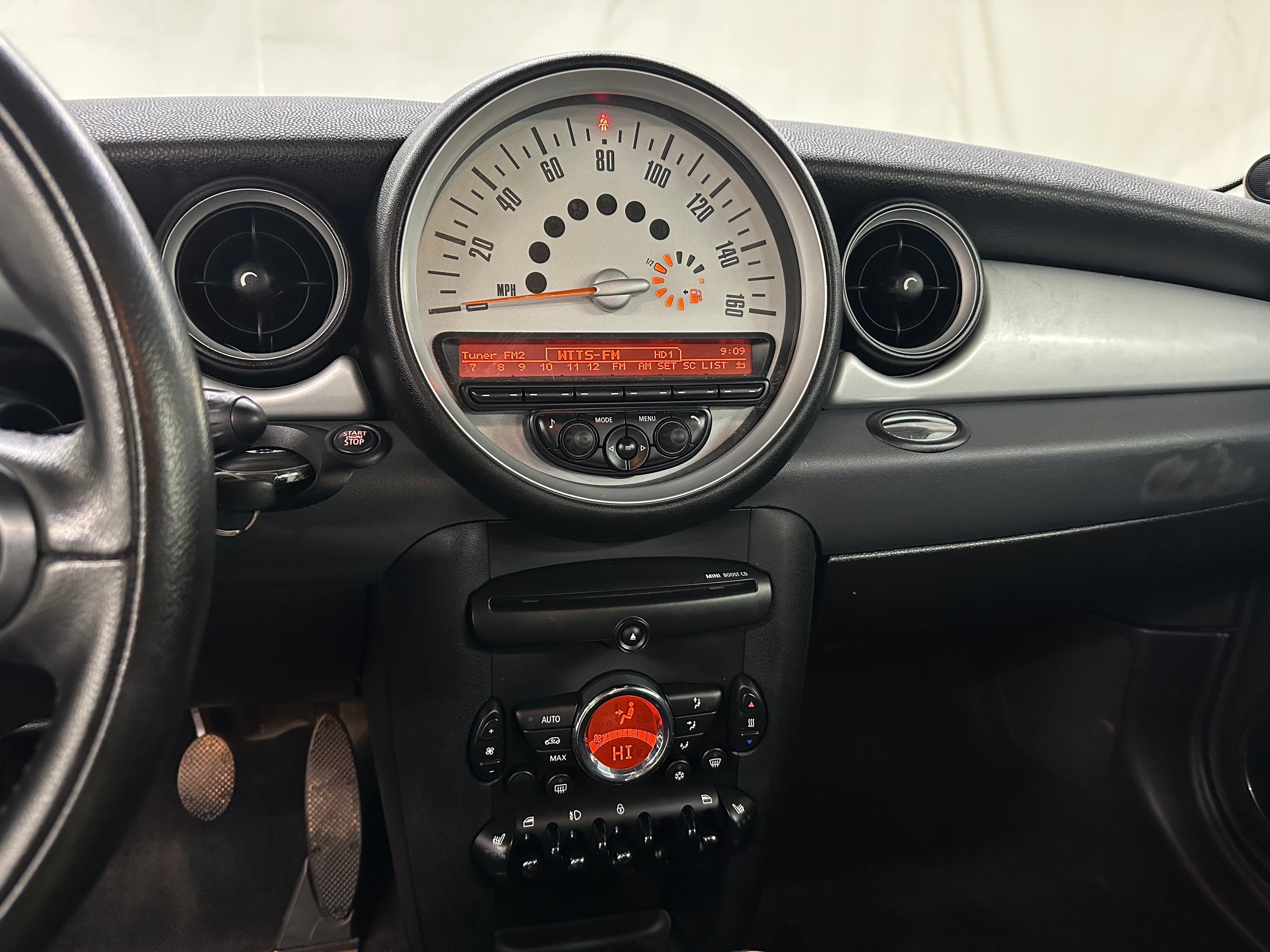2011 MINI Cooper Hardtop  3