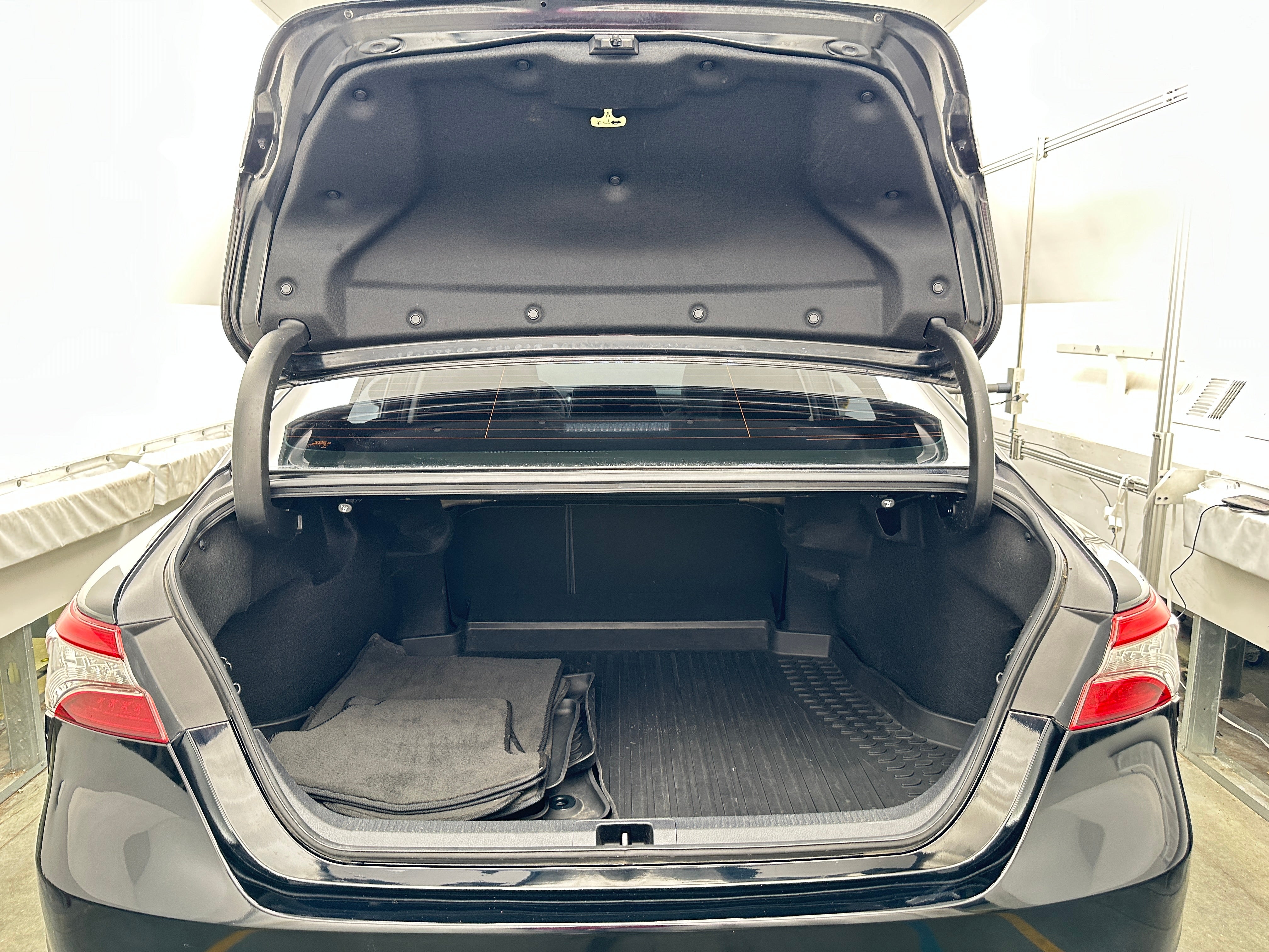 2019 Toyota Camry XSE 6