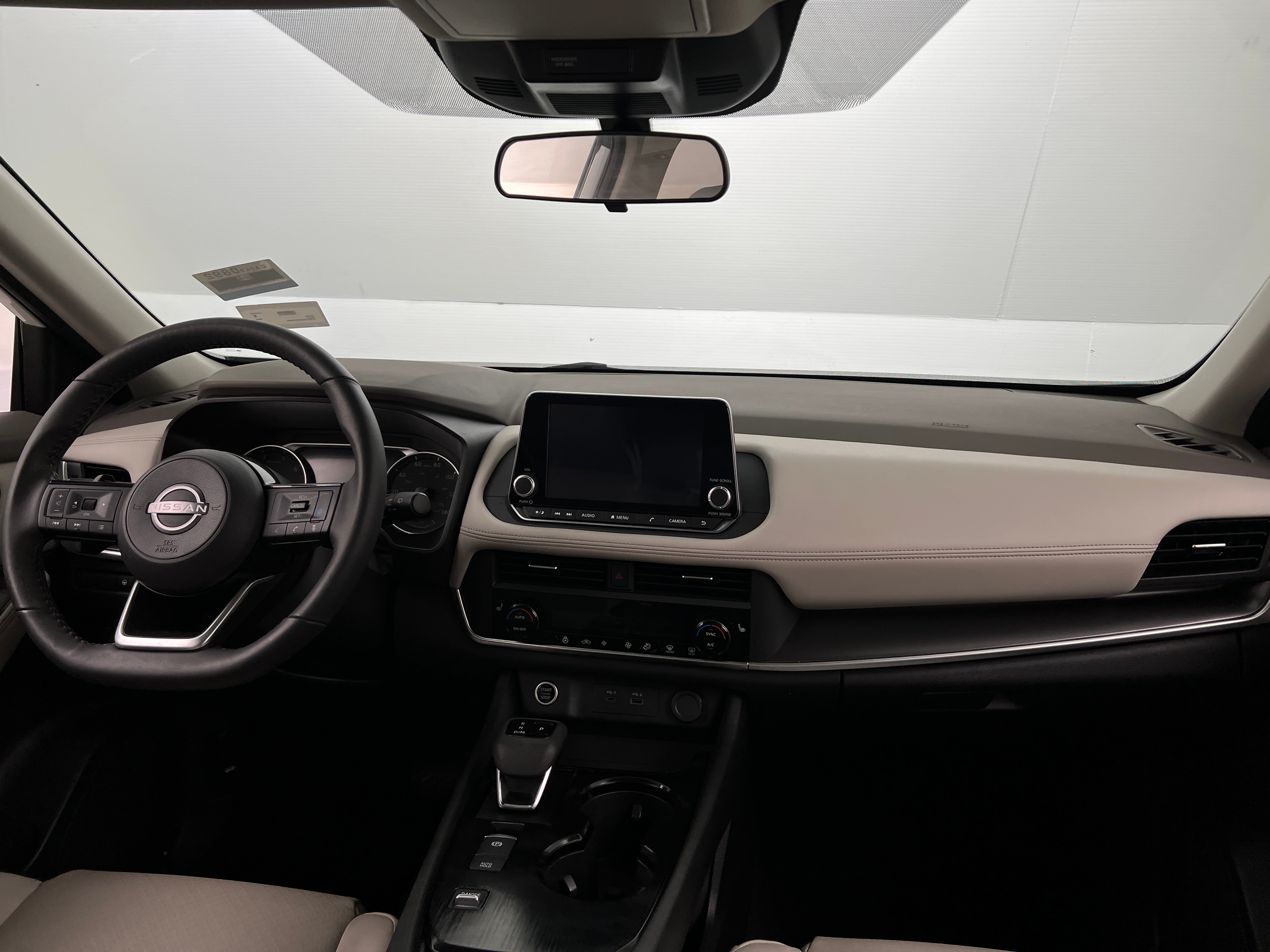 2023 Nissan Rogue SV 3