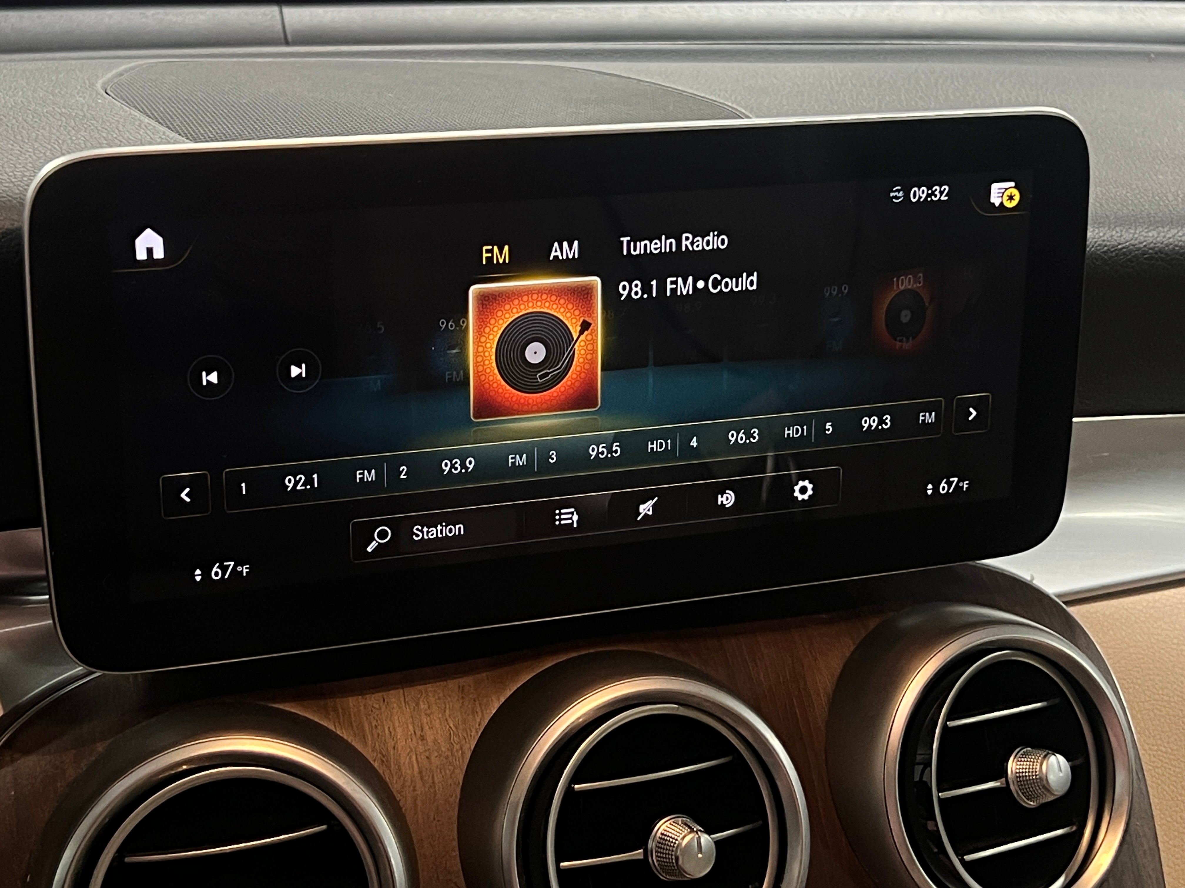 2021 Mercedes-Benz GLC 300 3