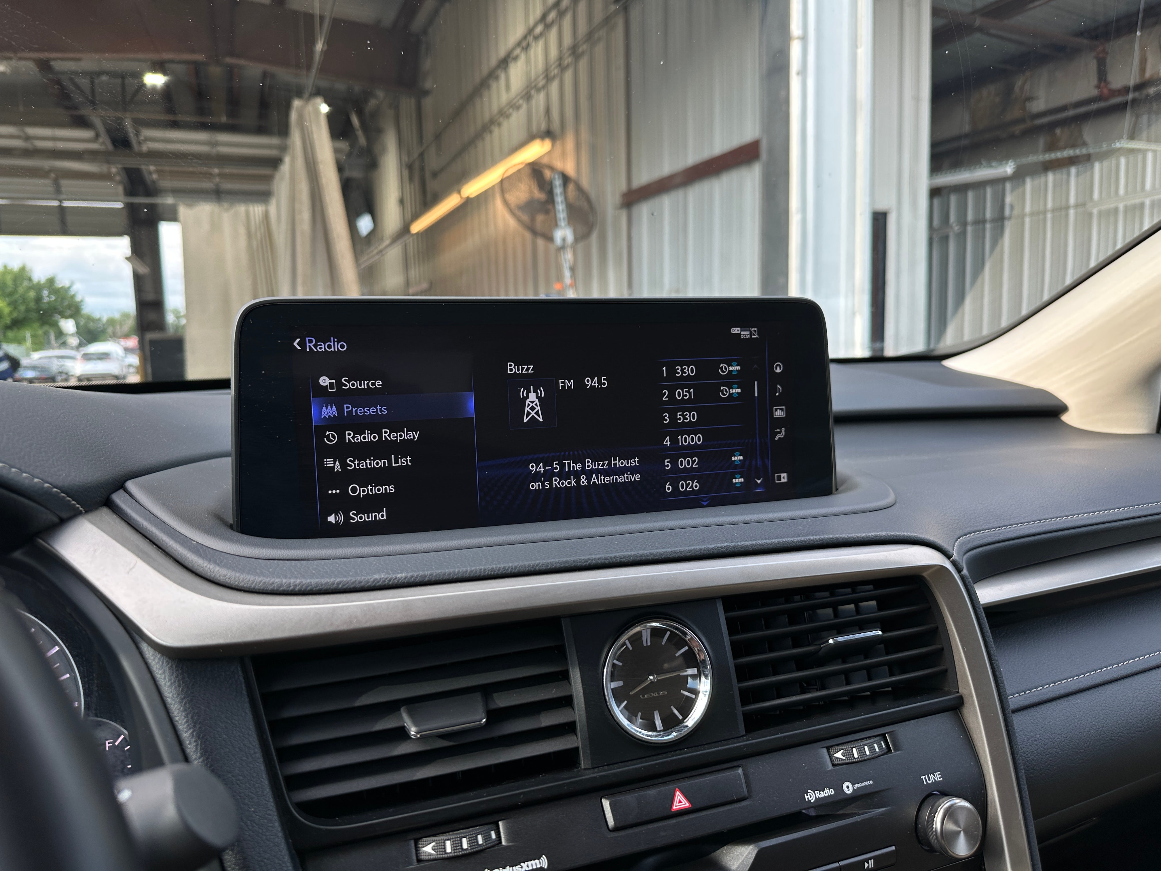 2022 Lexus RX 350 Luxury 3