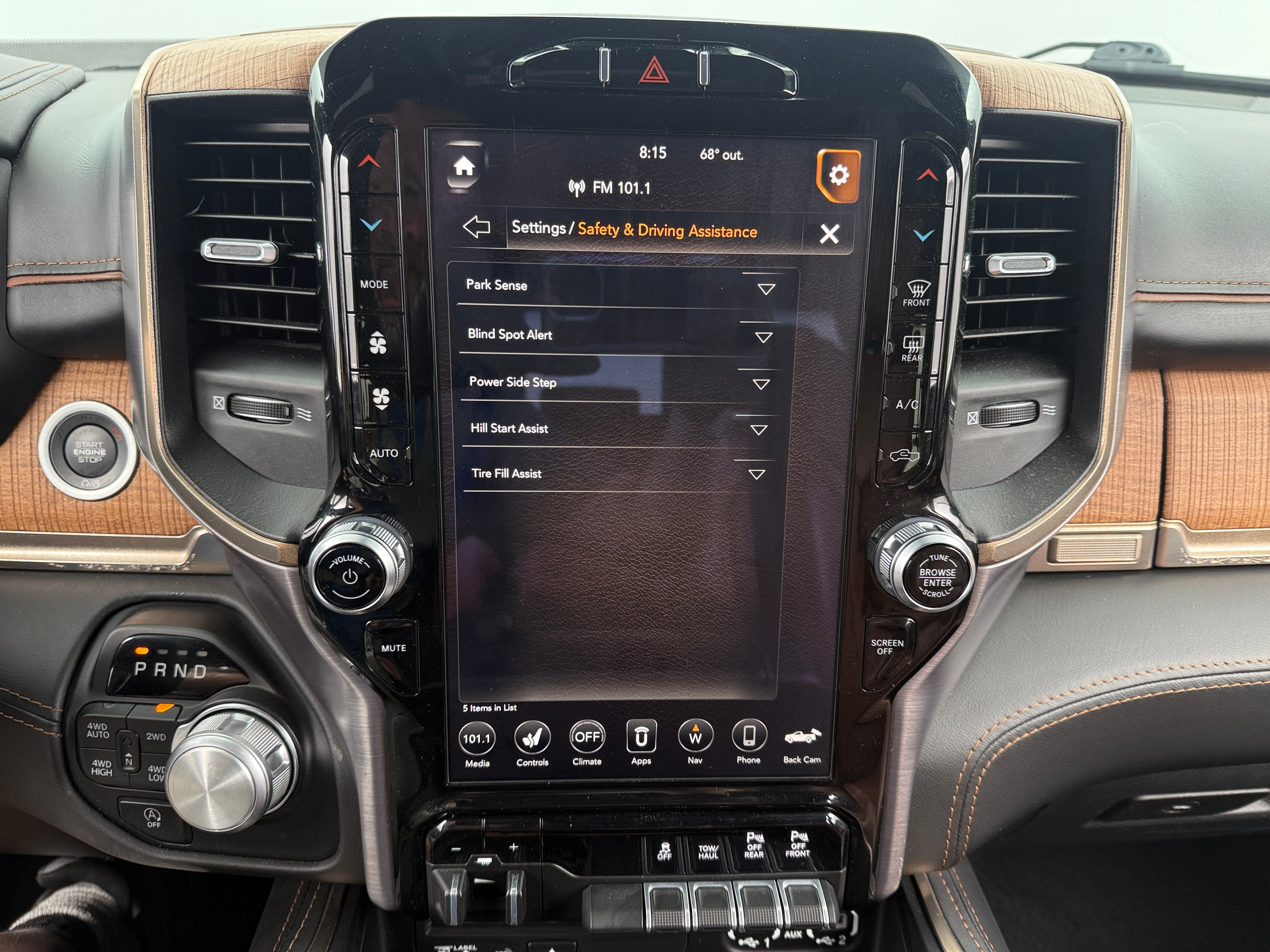 2019 RAM 1500 laramie Longhorn 3