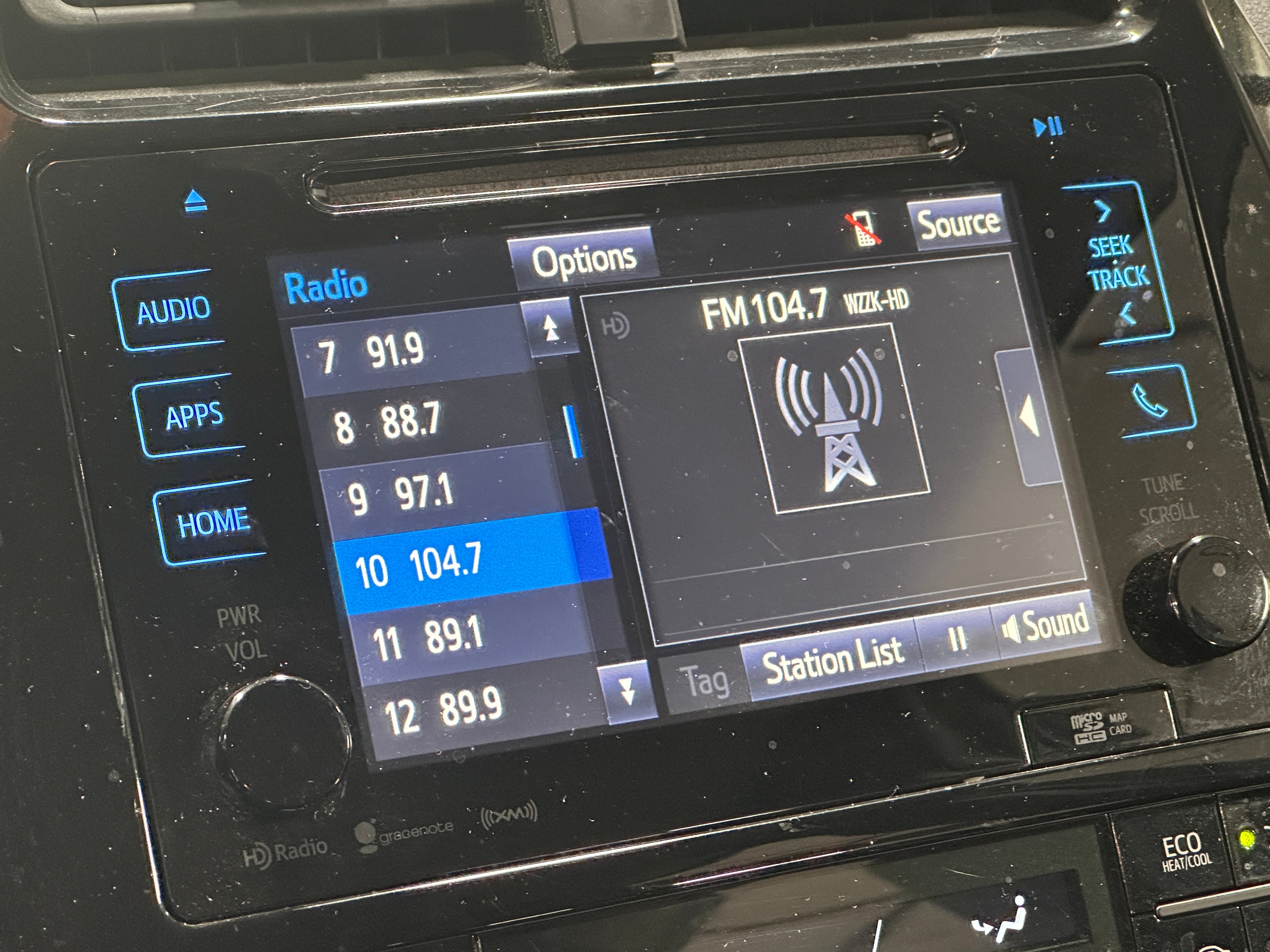 2017 Toyota Prius Four Touring 3