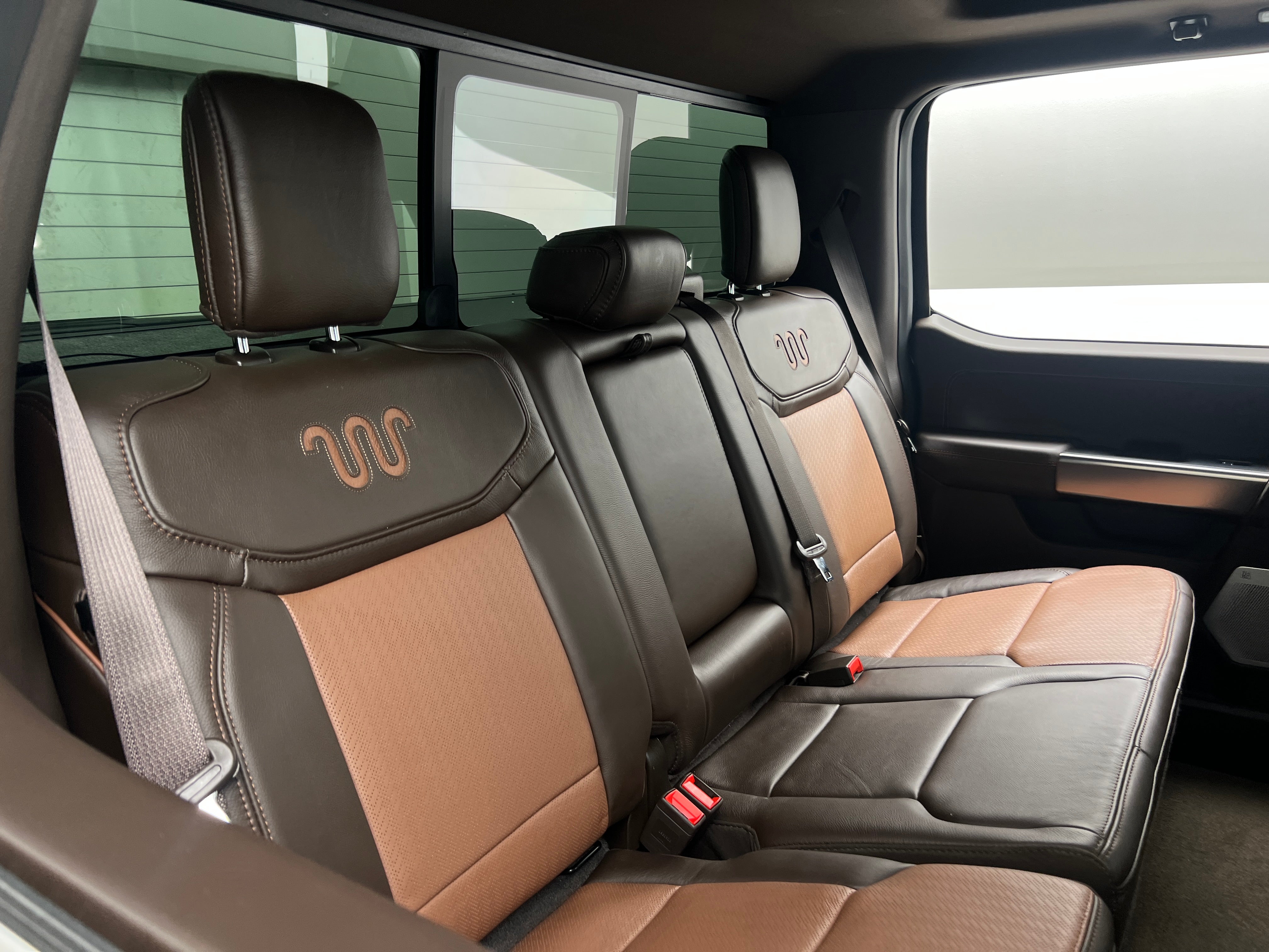 2023 Ford Econoline E-150 5