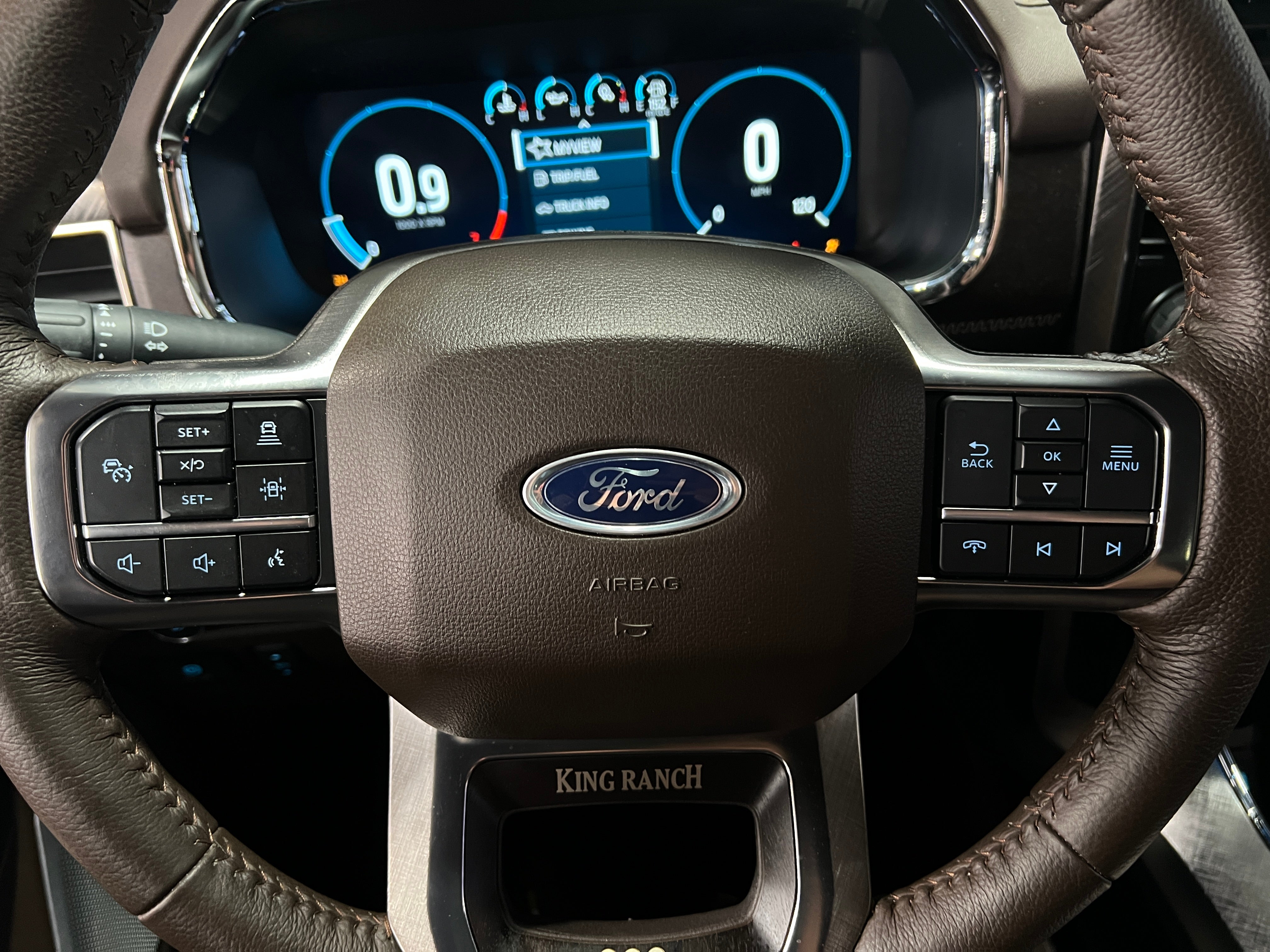 2023 Ford Econoline E-150 4