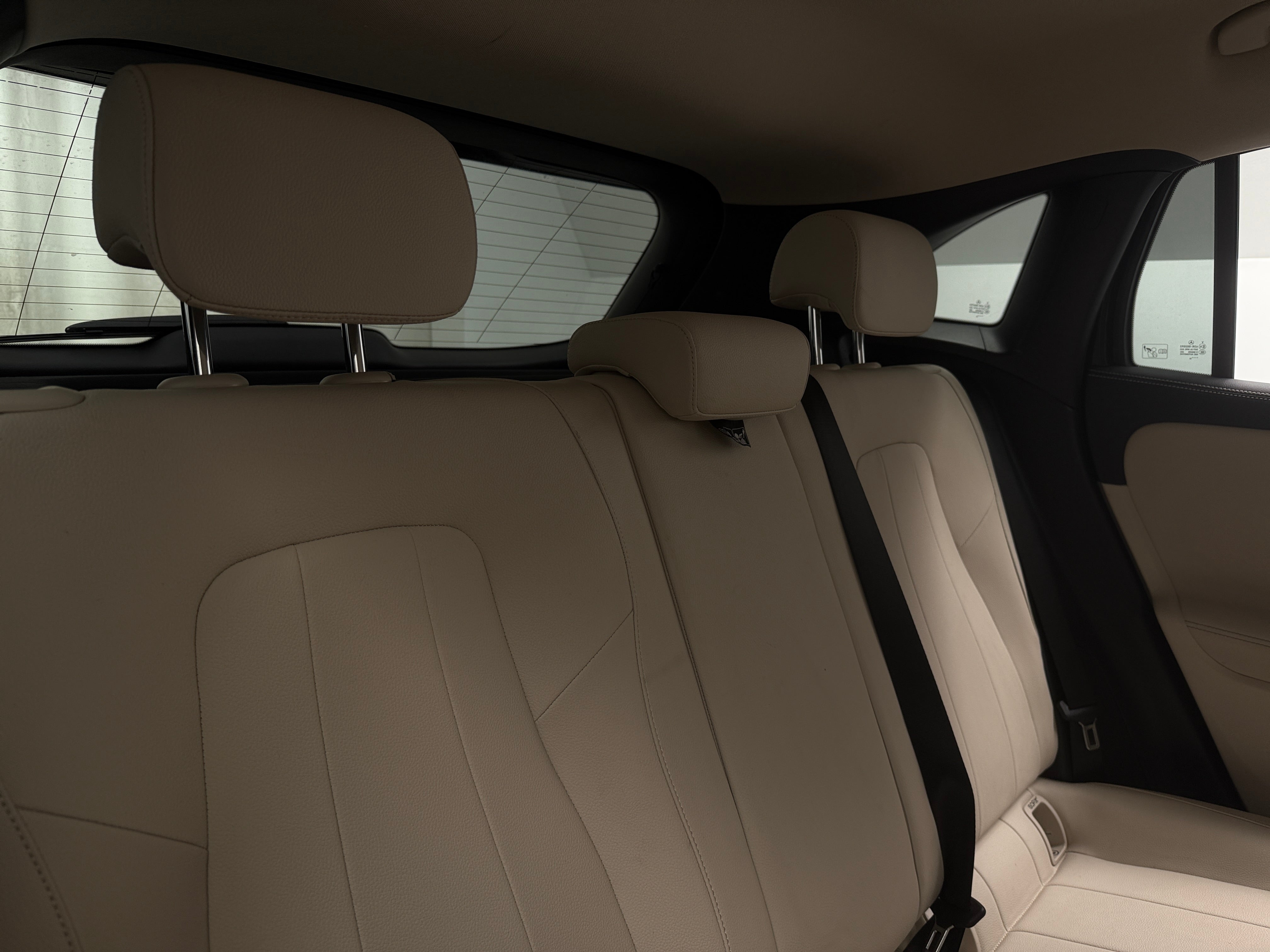 2022 Mercedes-Benz GLA 250 4MATIC 5
