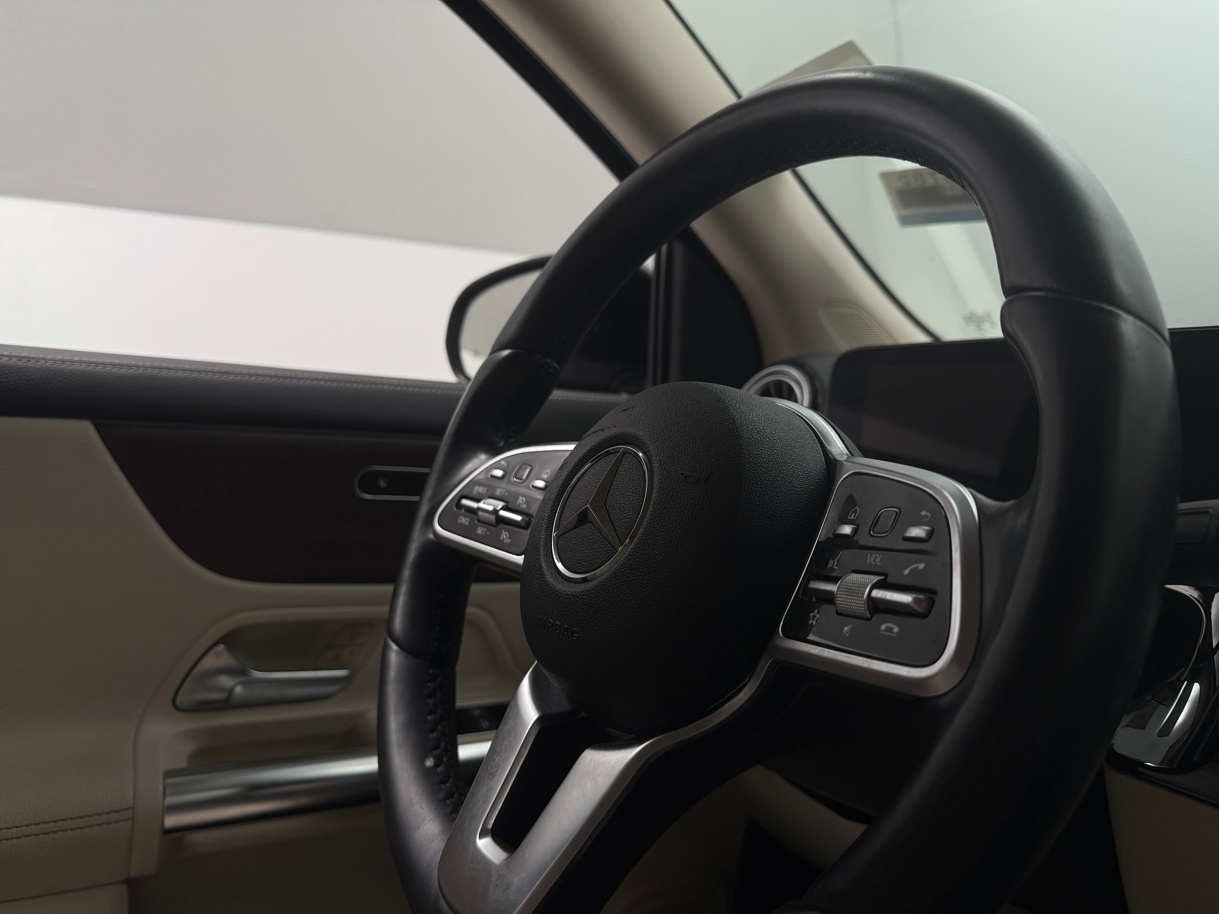 2022 Mercedes-Benz GLA 250 4MATIC 4