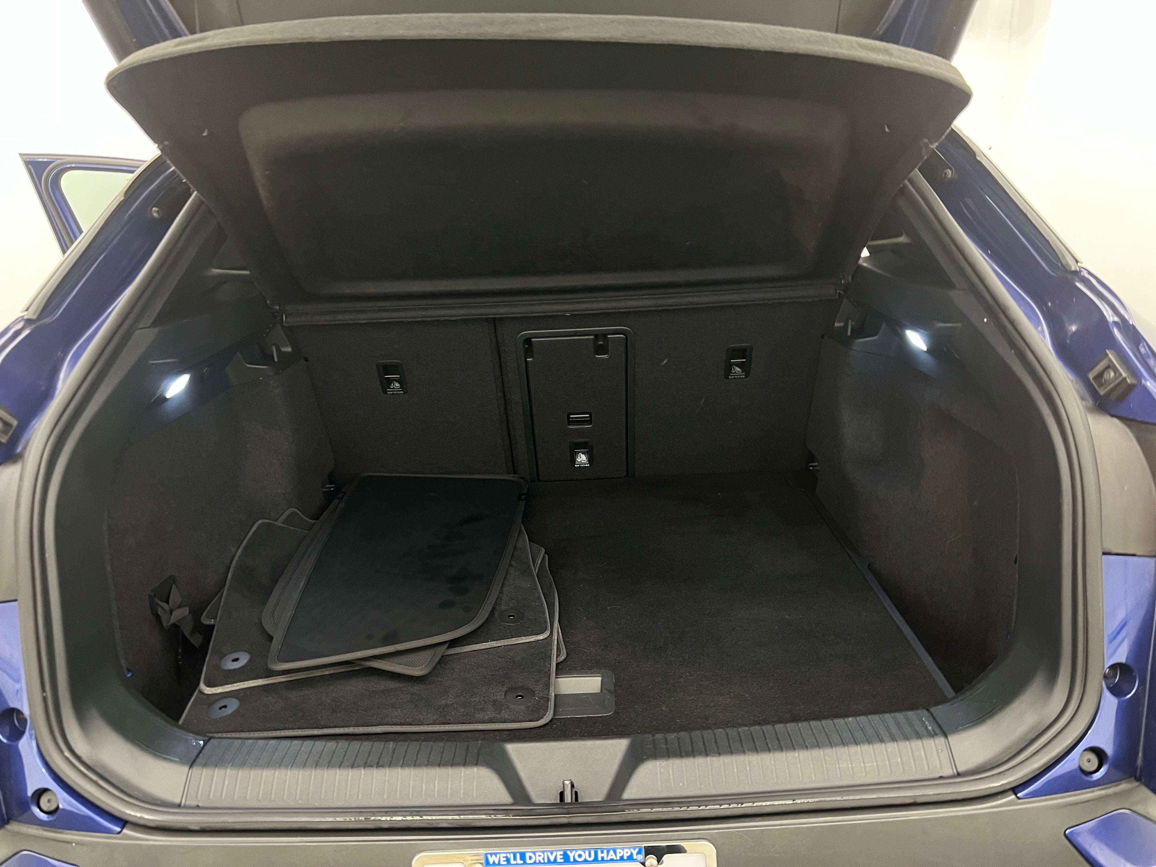 2021 Volkswagen ID.4 Pro S 6
