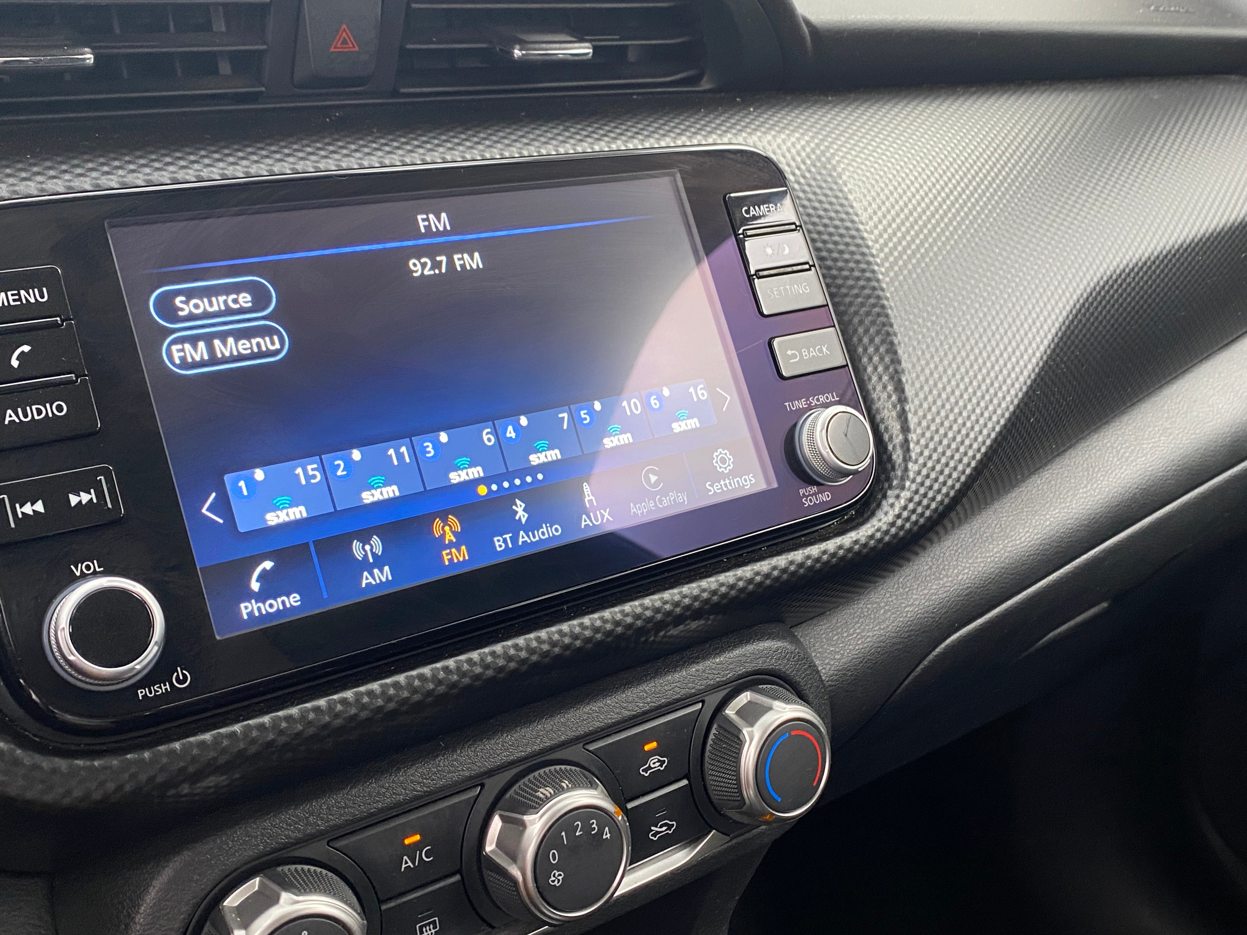2024 Nissan Kicks SV 4
