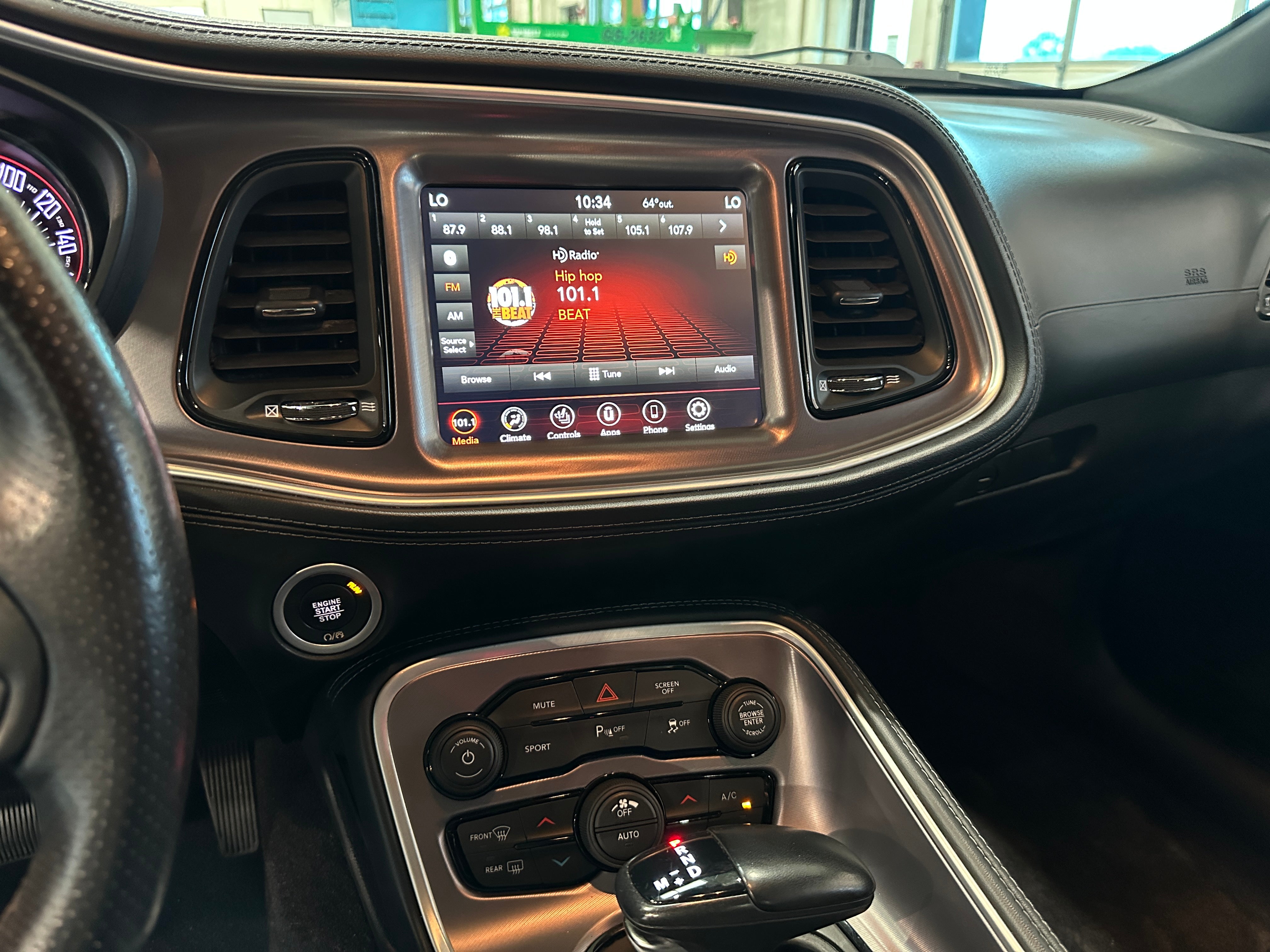 2020 Dodge Challenger SXT 2