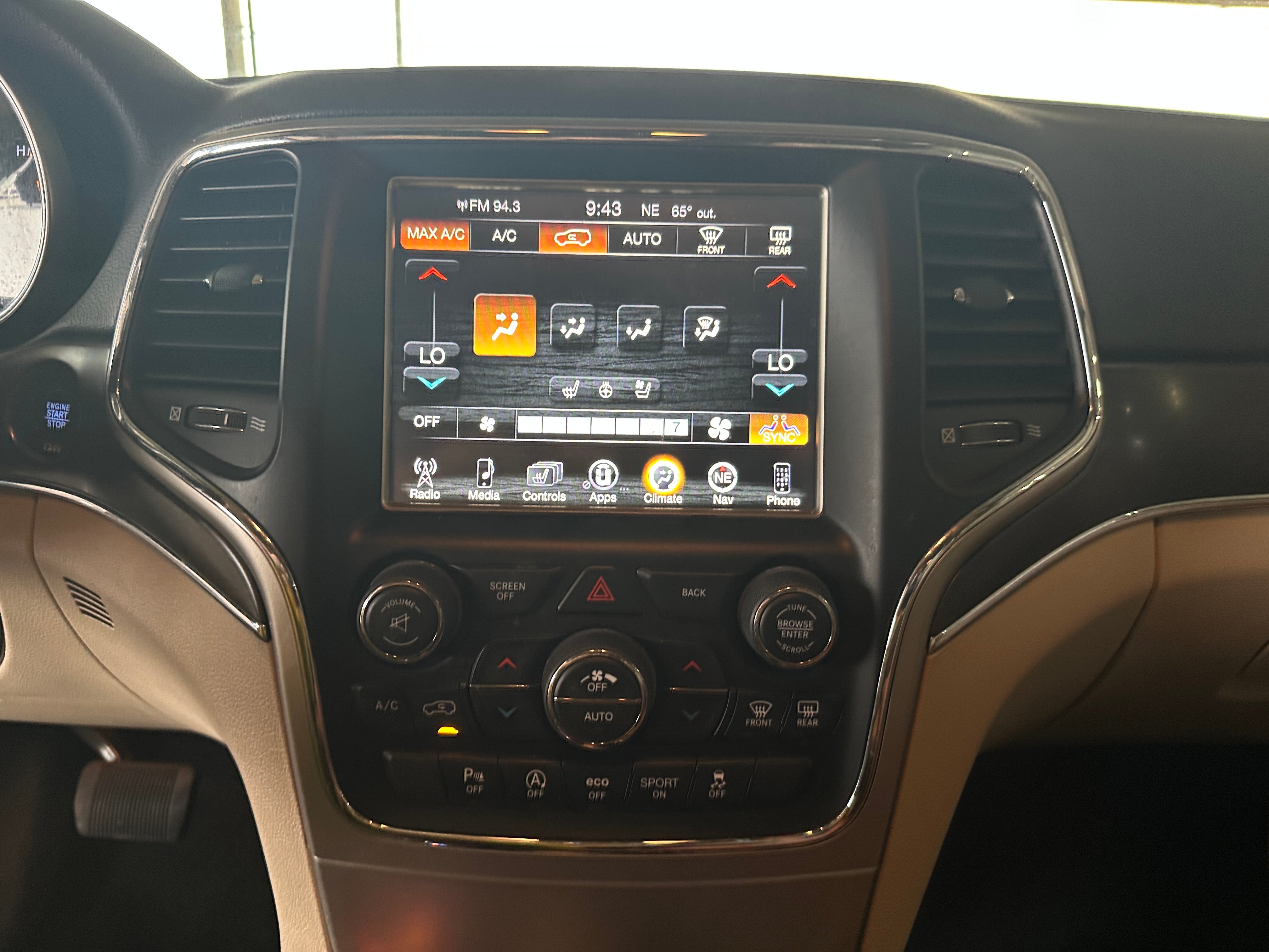 2017 Jeep Grand Cherokee Limited Edition 3