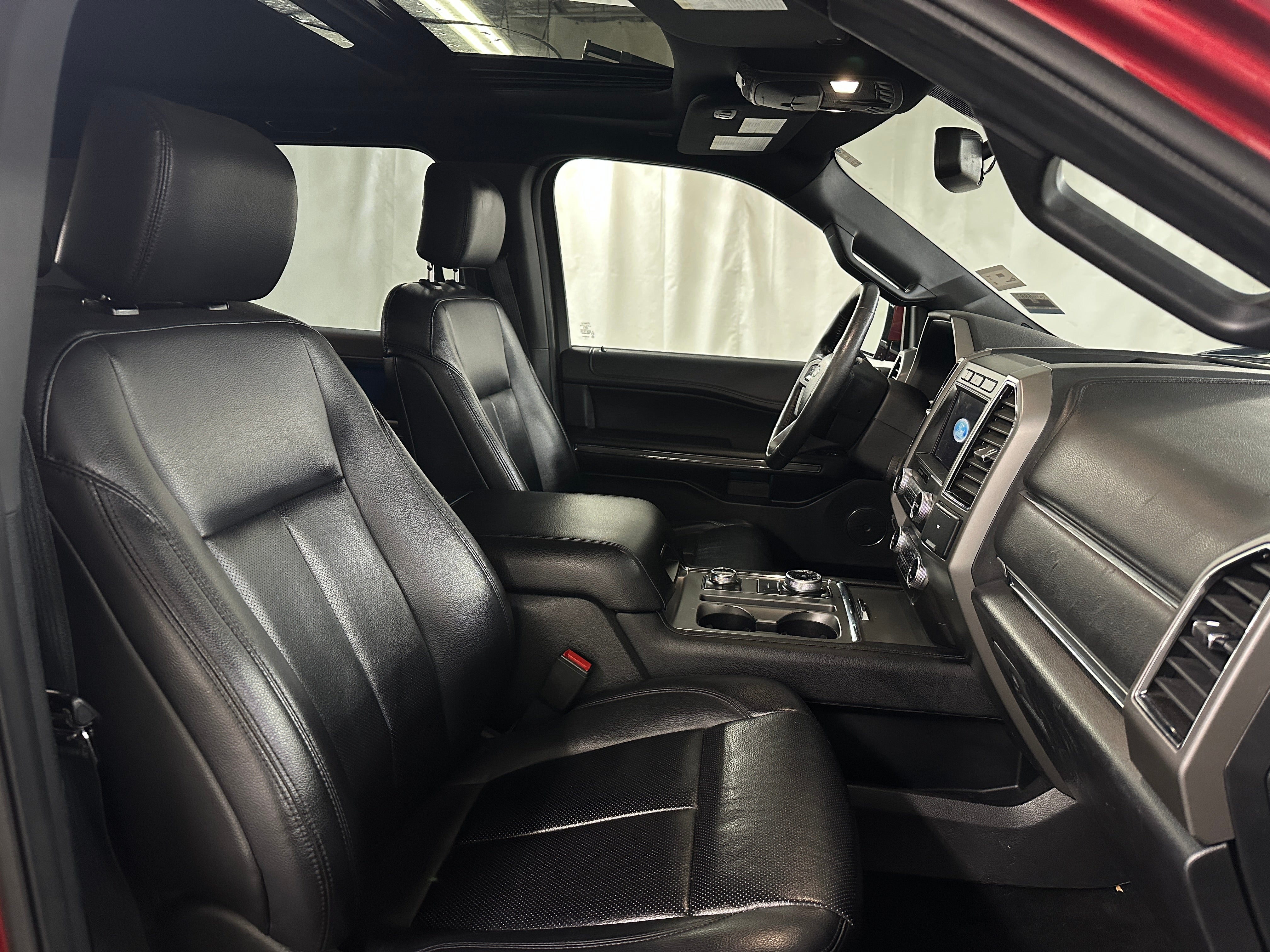 2019 Ford Expedition XLT 2